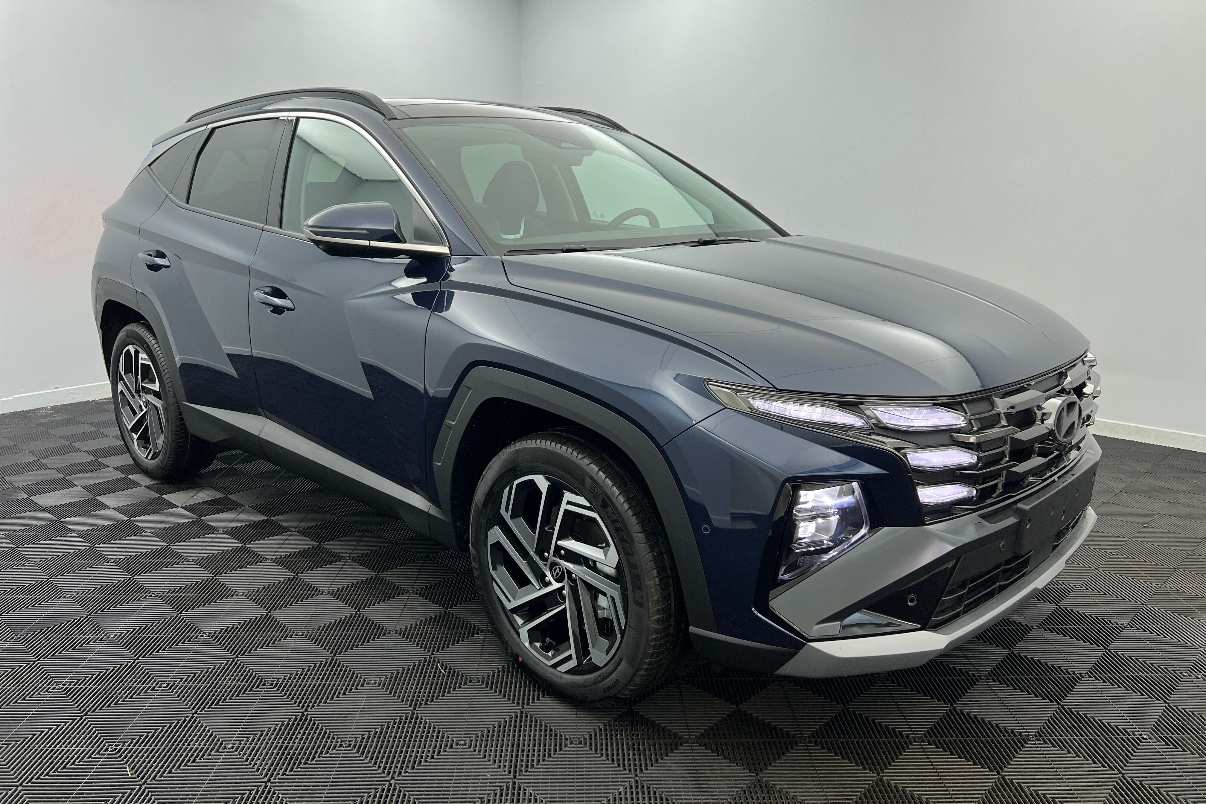 HYUNDAI Tucson — photo 3