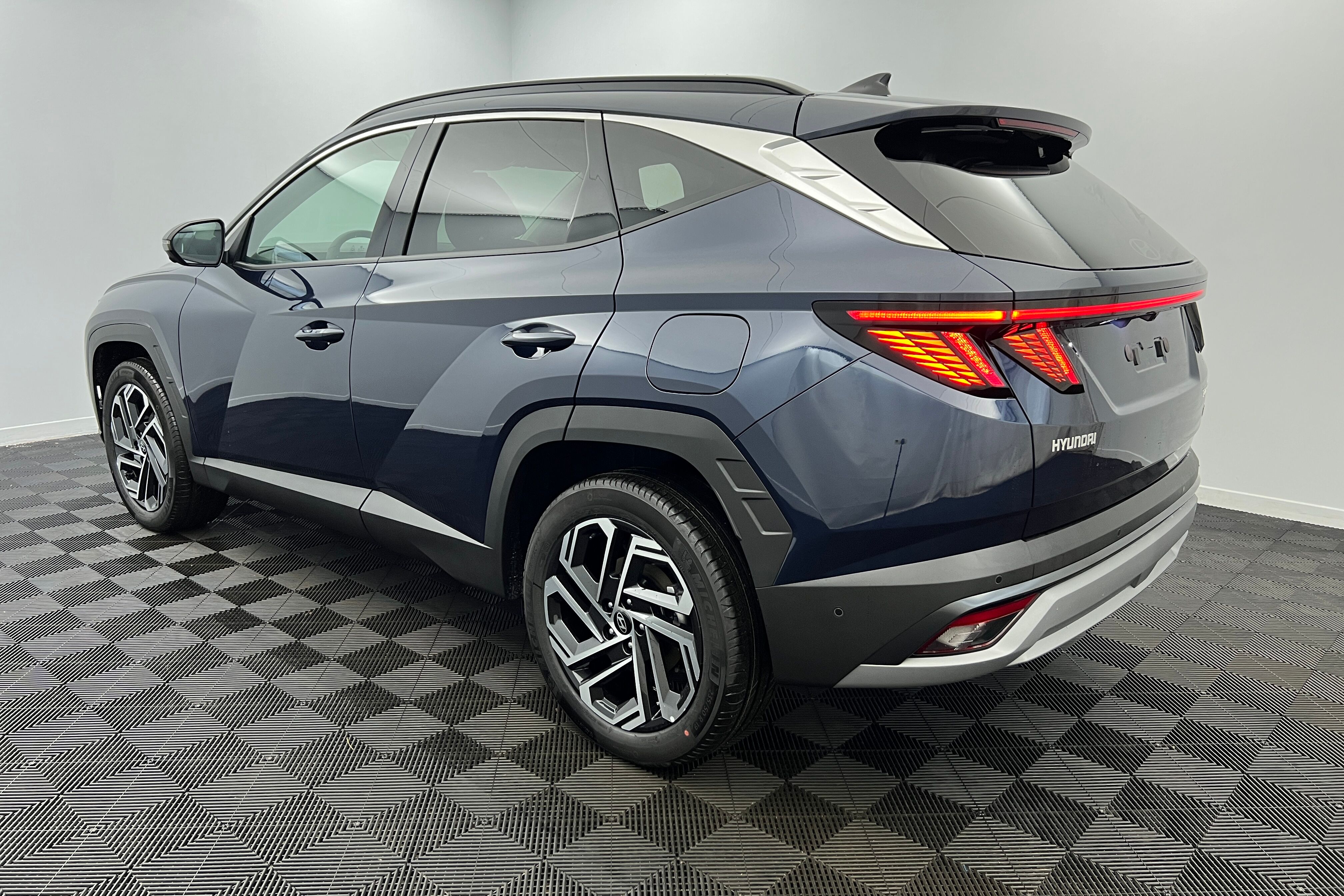 HYUNDAI Tucson — photo 4