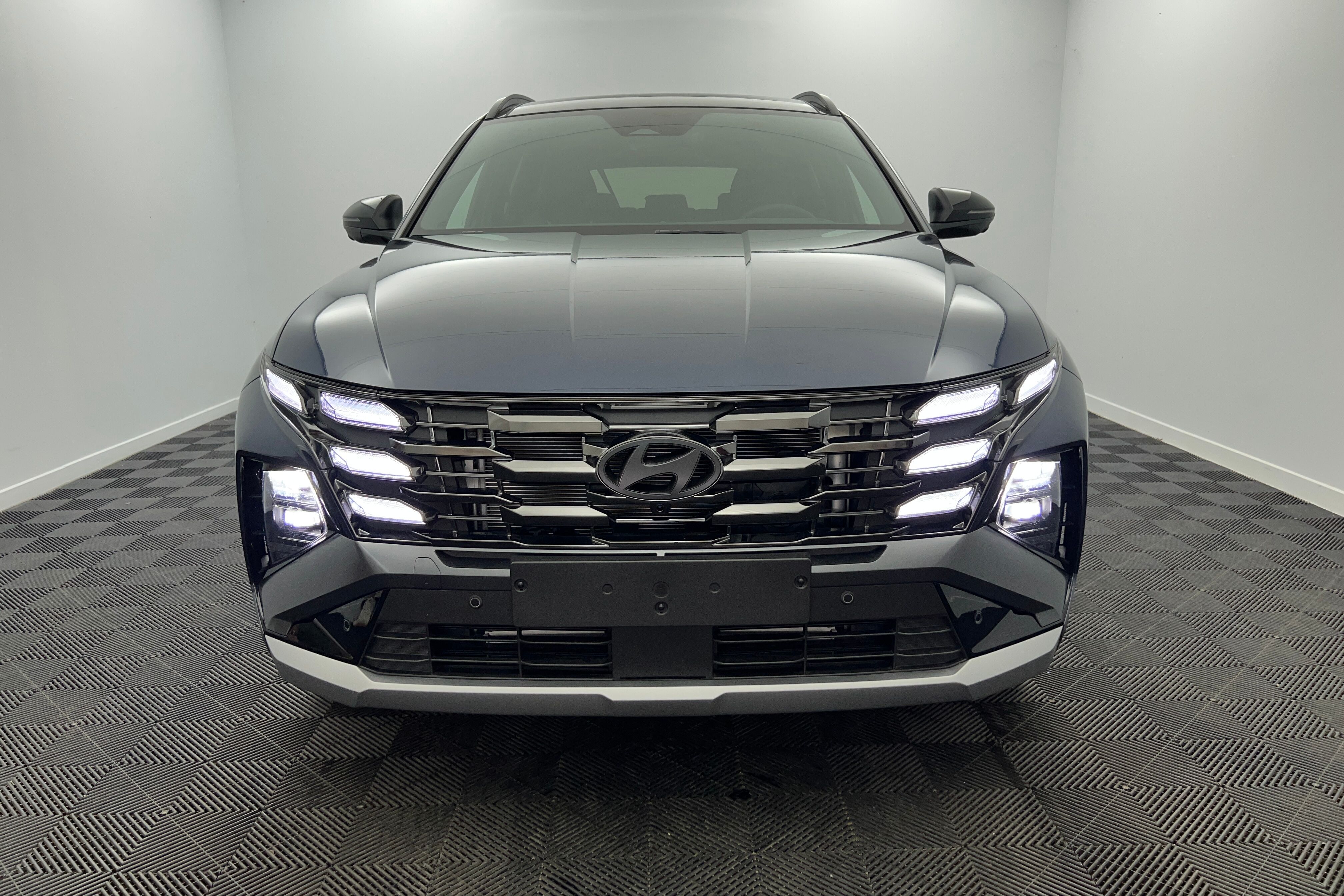 HYUNDAI Tucson — photo 2