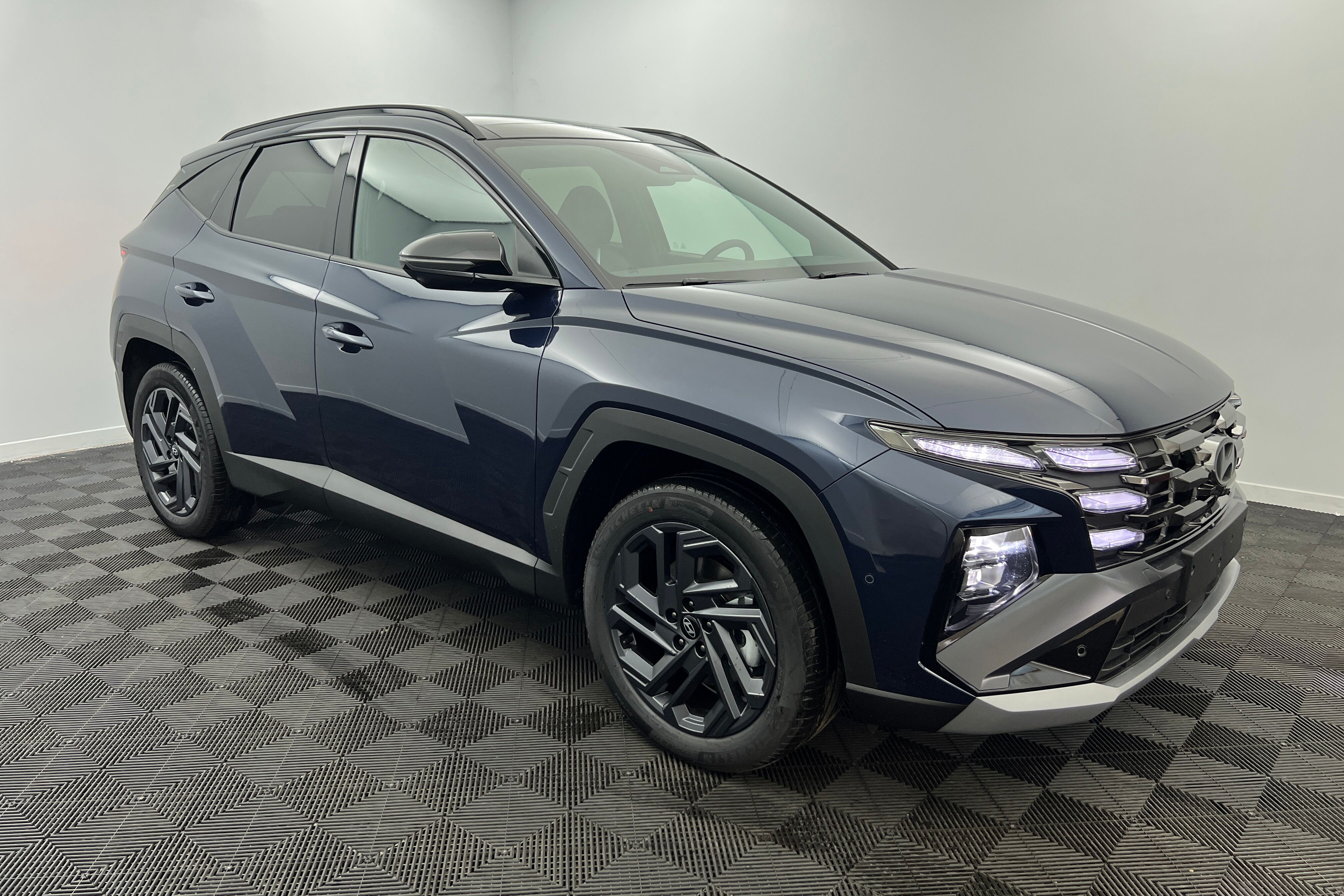 HYUNDAI Tucson — photo 3