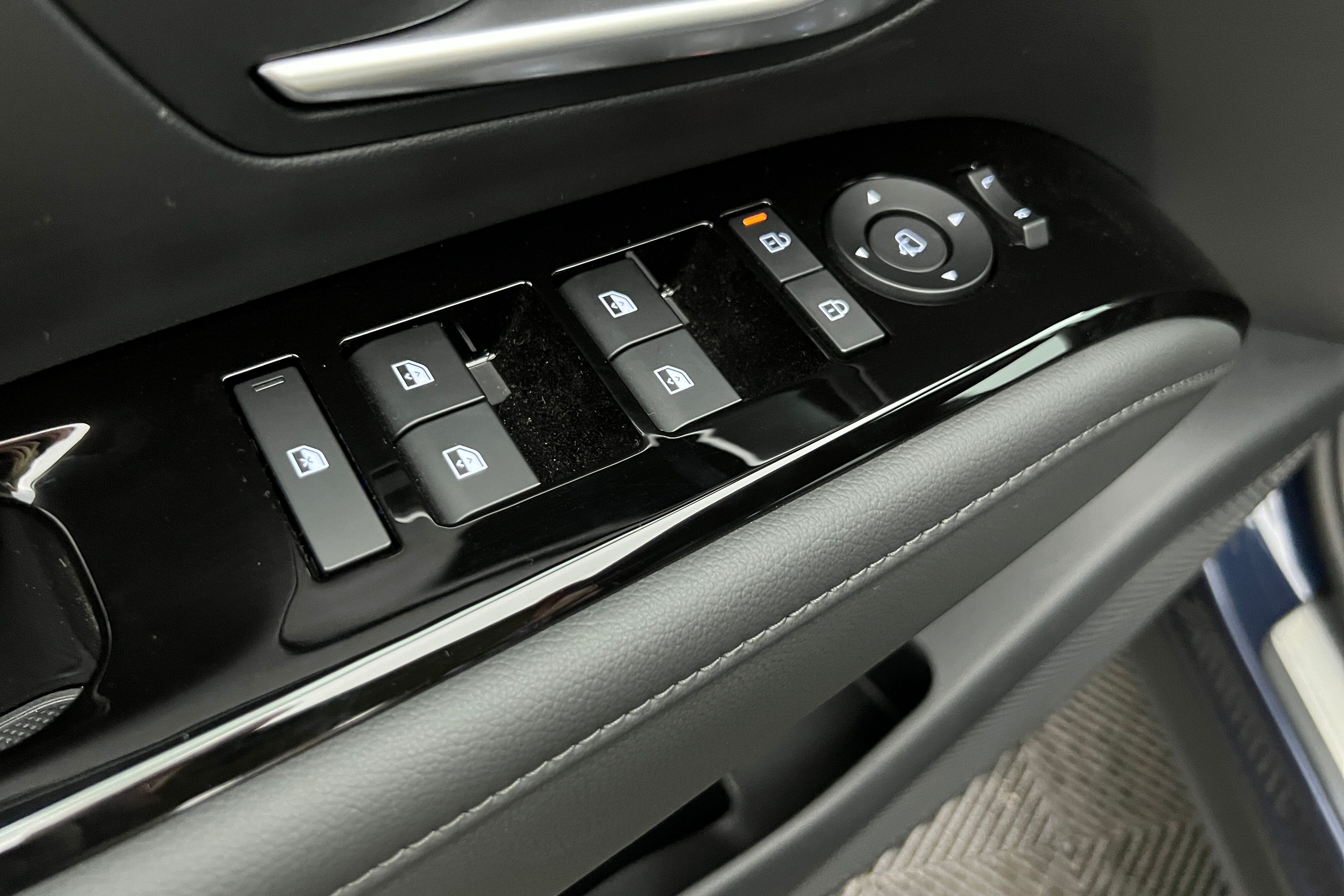 HYUNDAI Tucson SUV Hybride — photo 15