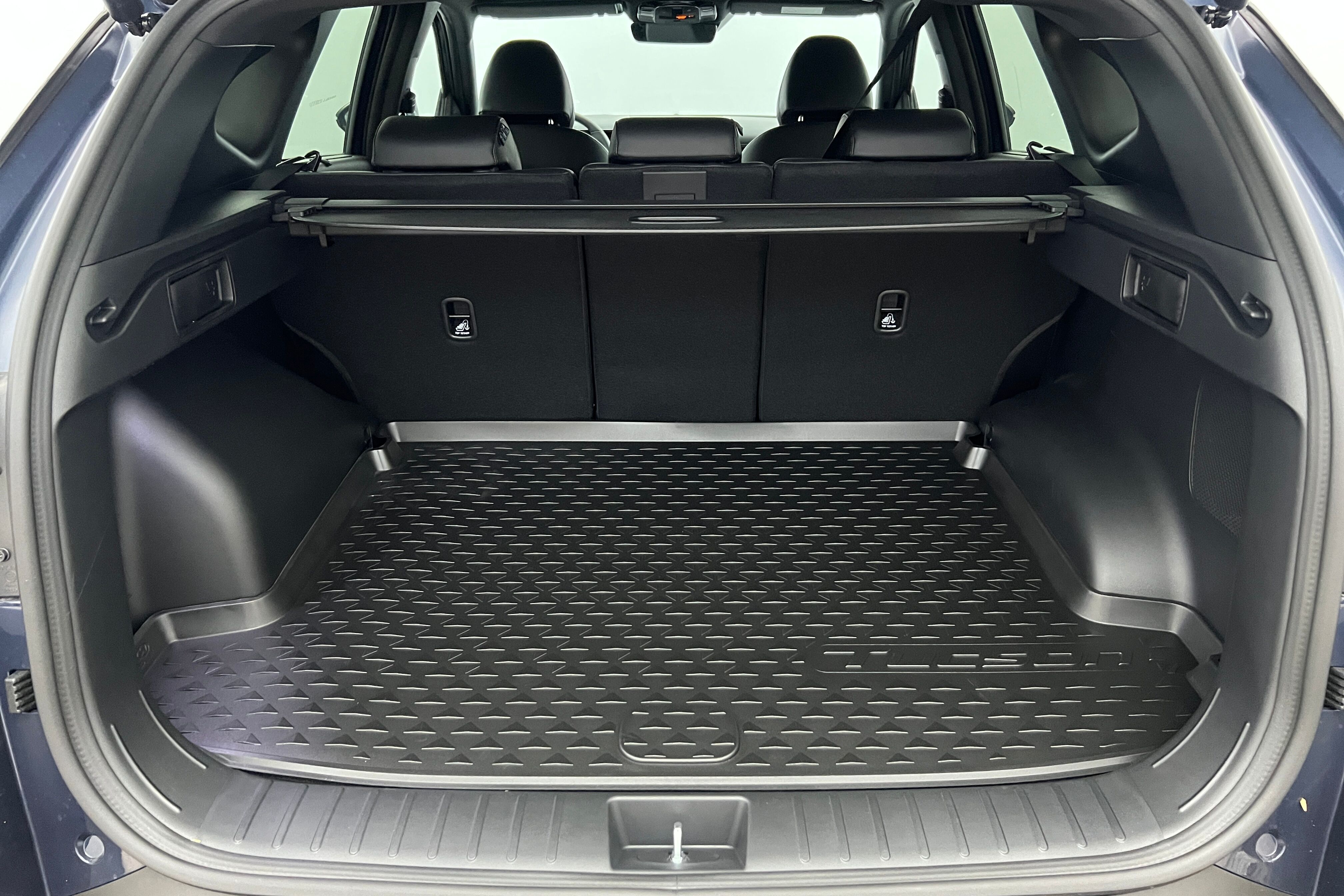 HYUNDAI Tucson SUV Hybride — photo 18