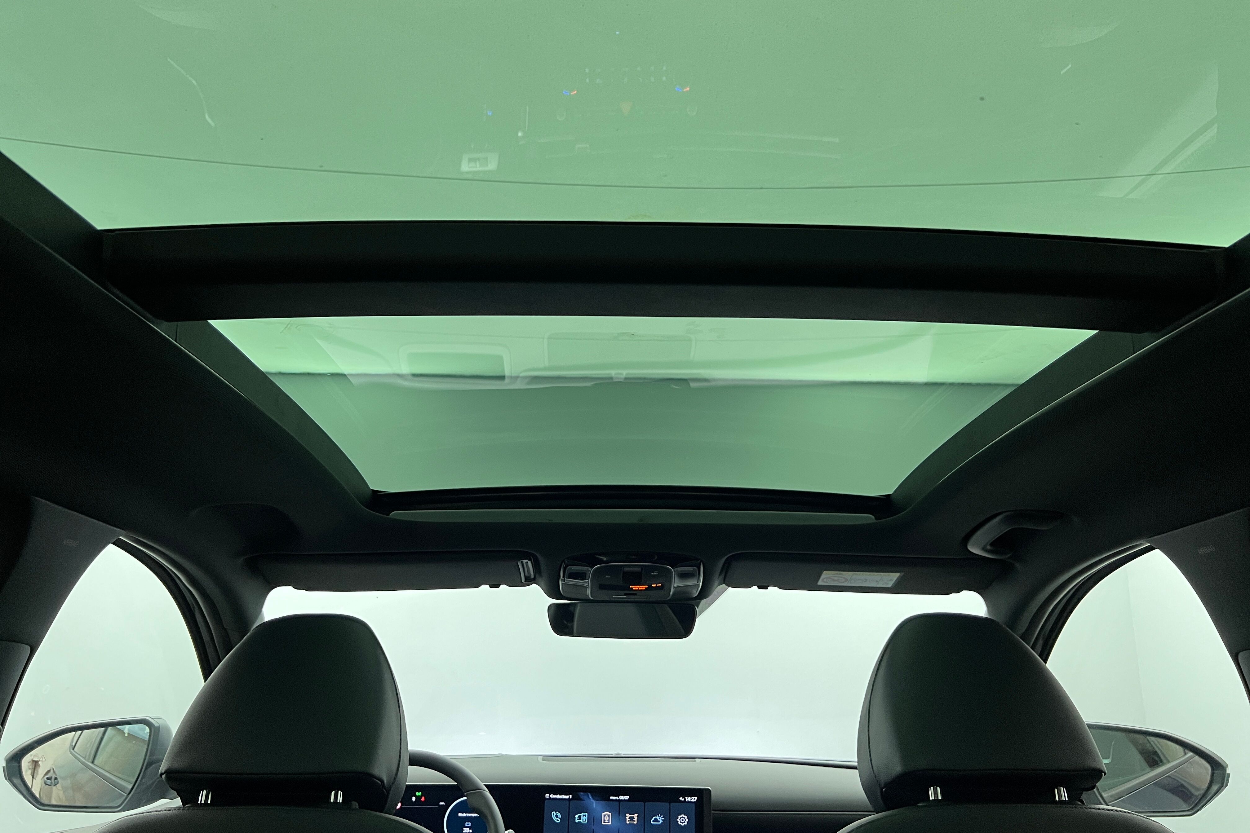 HYUNDAI Tucson SUV Hybride — photo 23