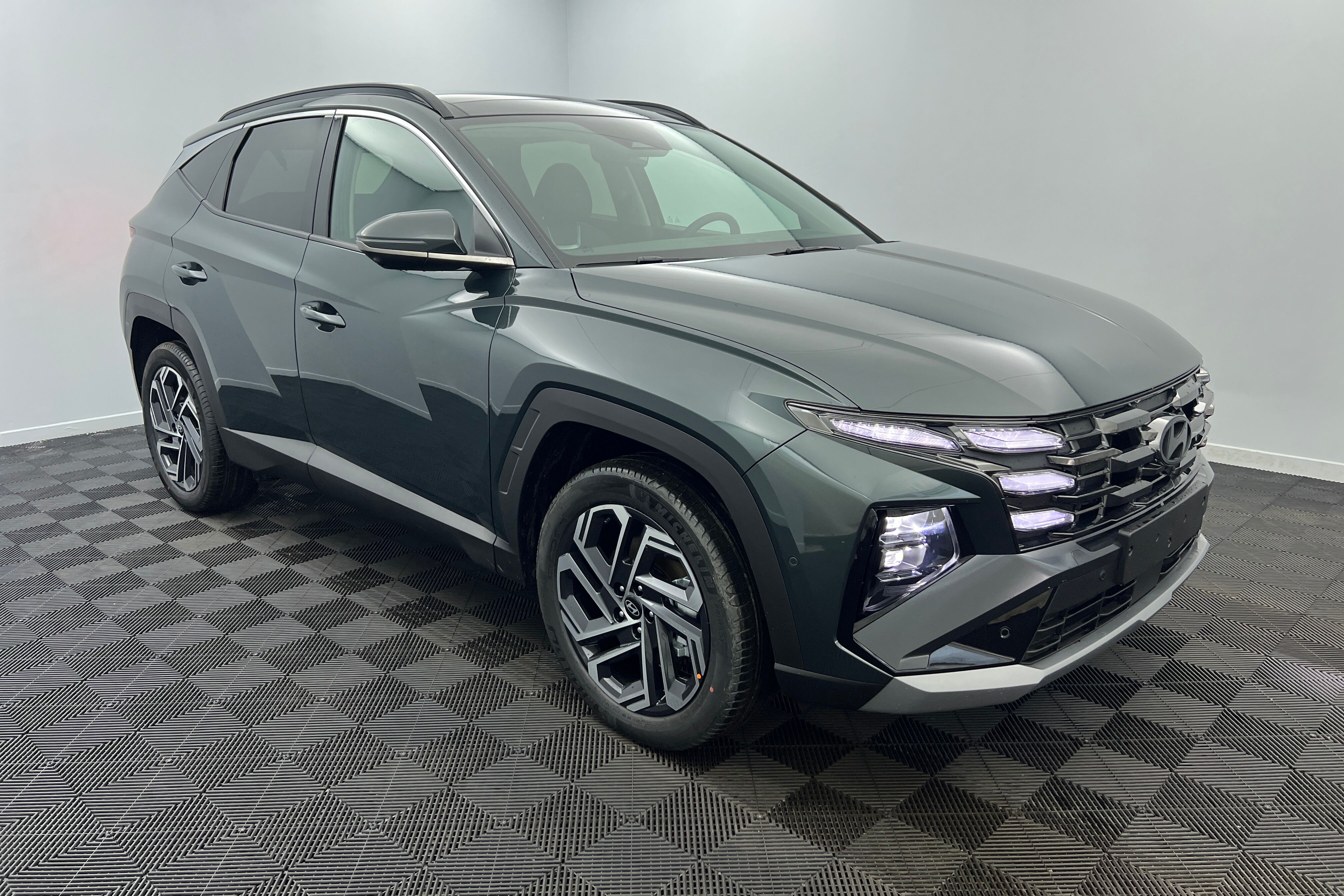 HYUNDAI Tucson — photo 3