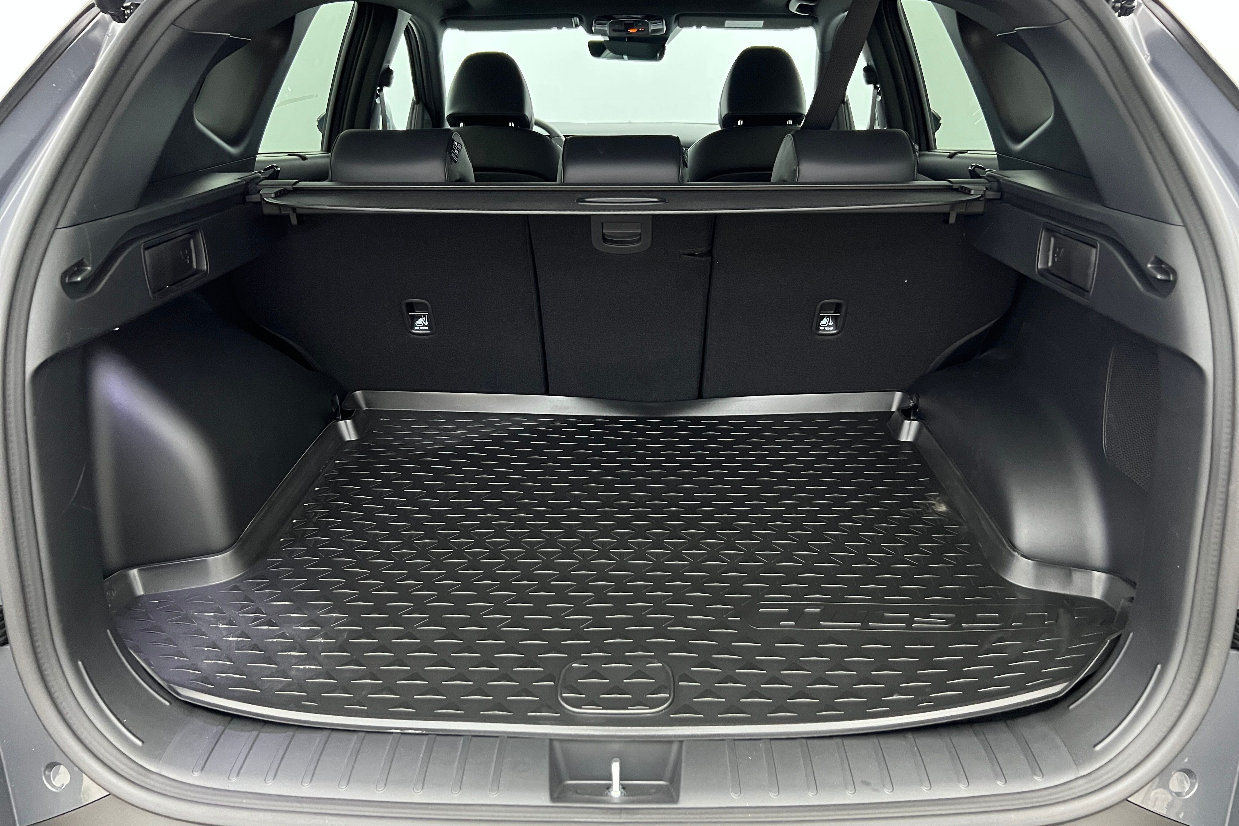 HYUNDAI Tucson SUV Hybride — photo 18