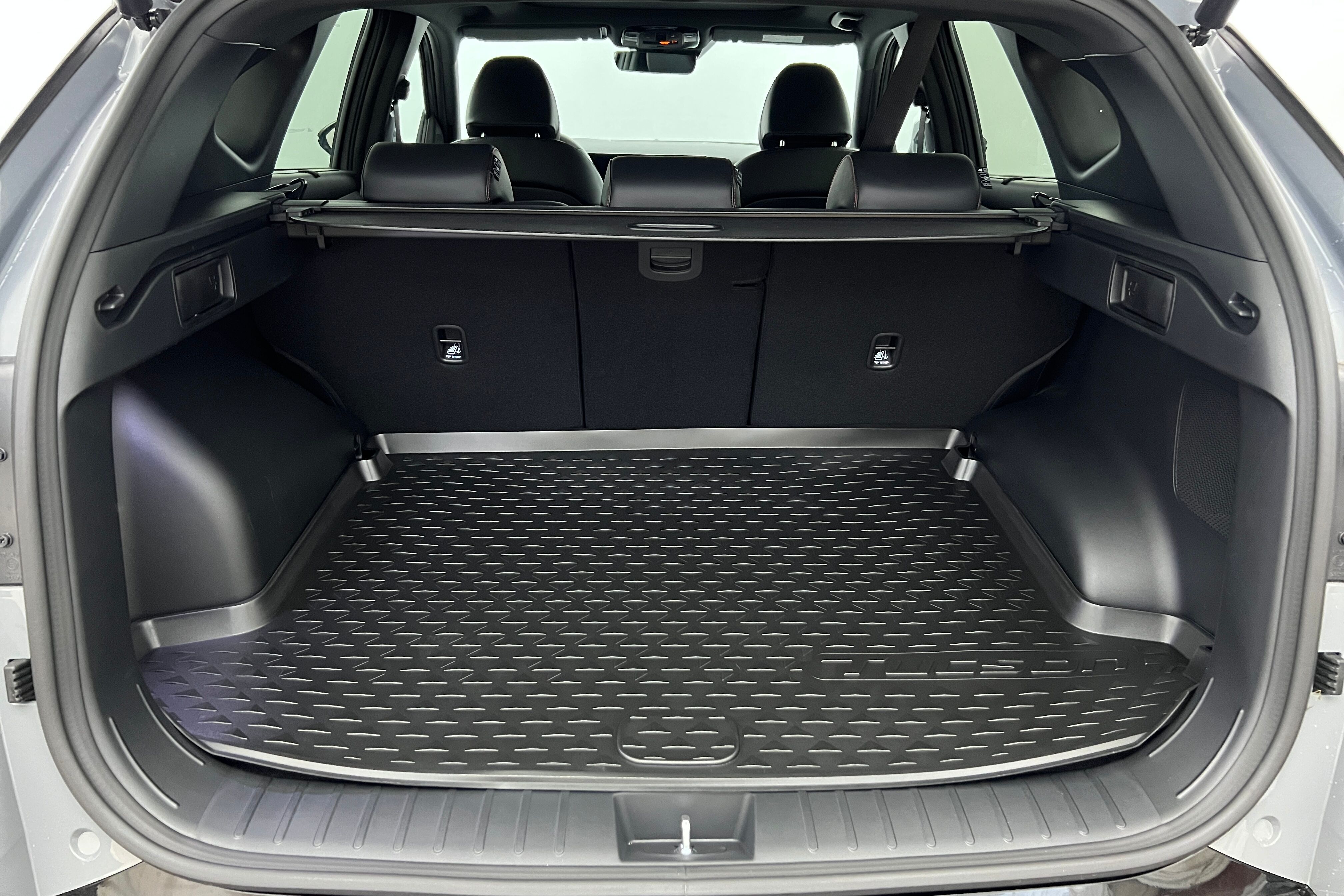 HYUNDAI Tucson SUV Hybride — photo 18