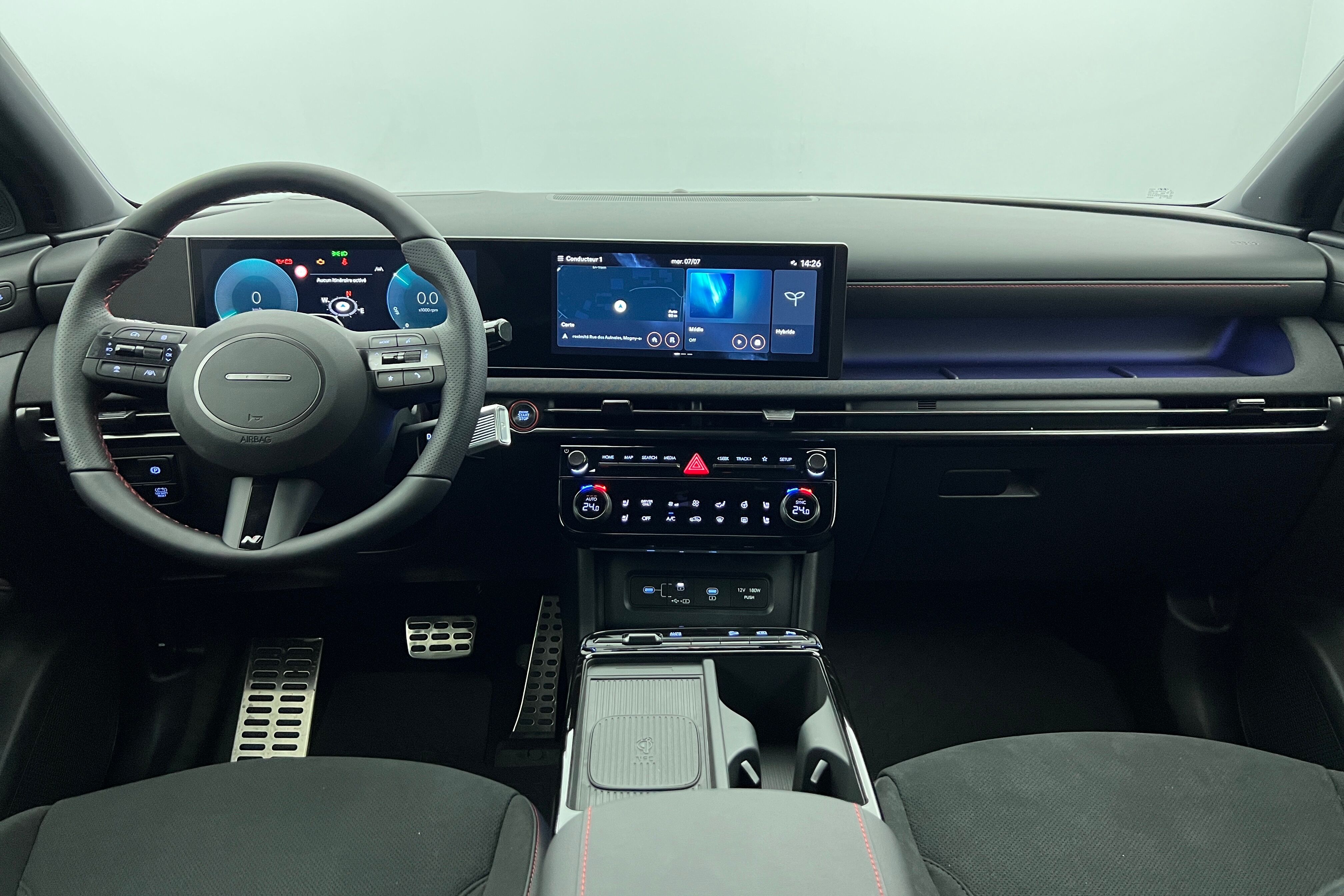 HYUNDAI Tucson SUV Hybride — photo 8