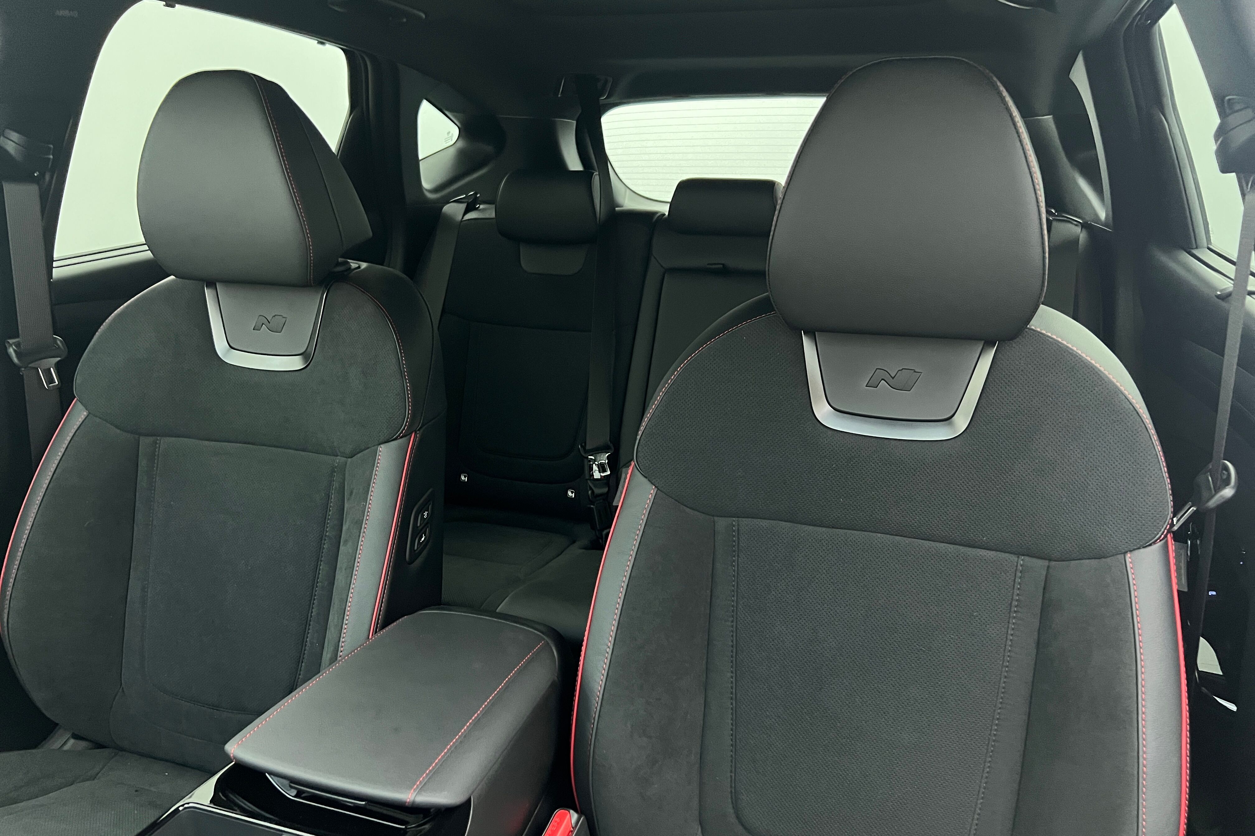 HYUNDAI Tucson SUV Hybride — photo 11