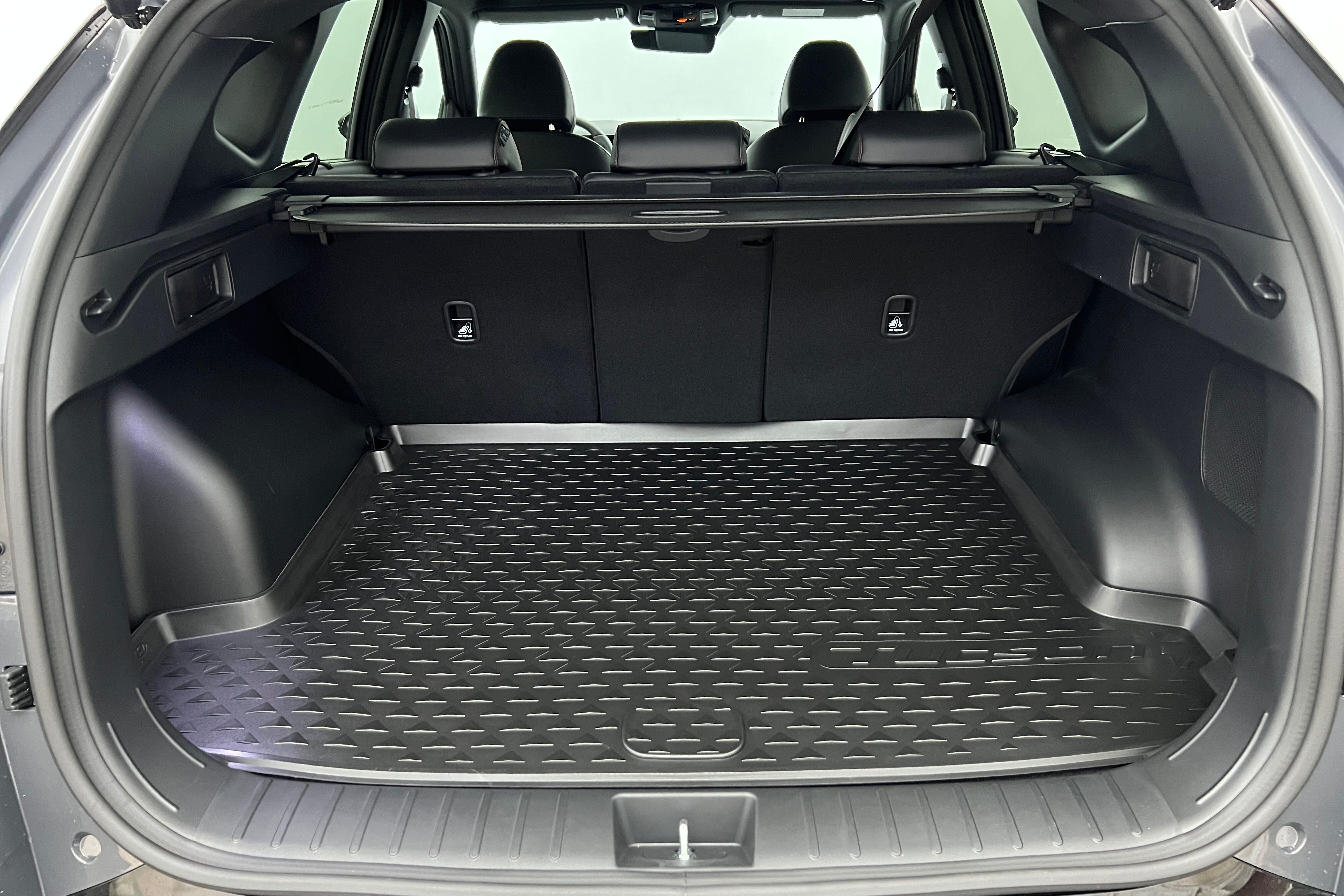 HYUNDAI Tucson SUV Hybride — photo 18