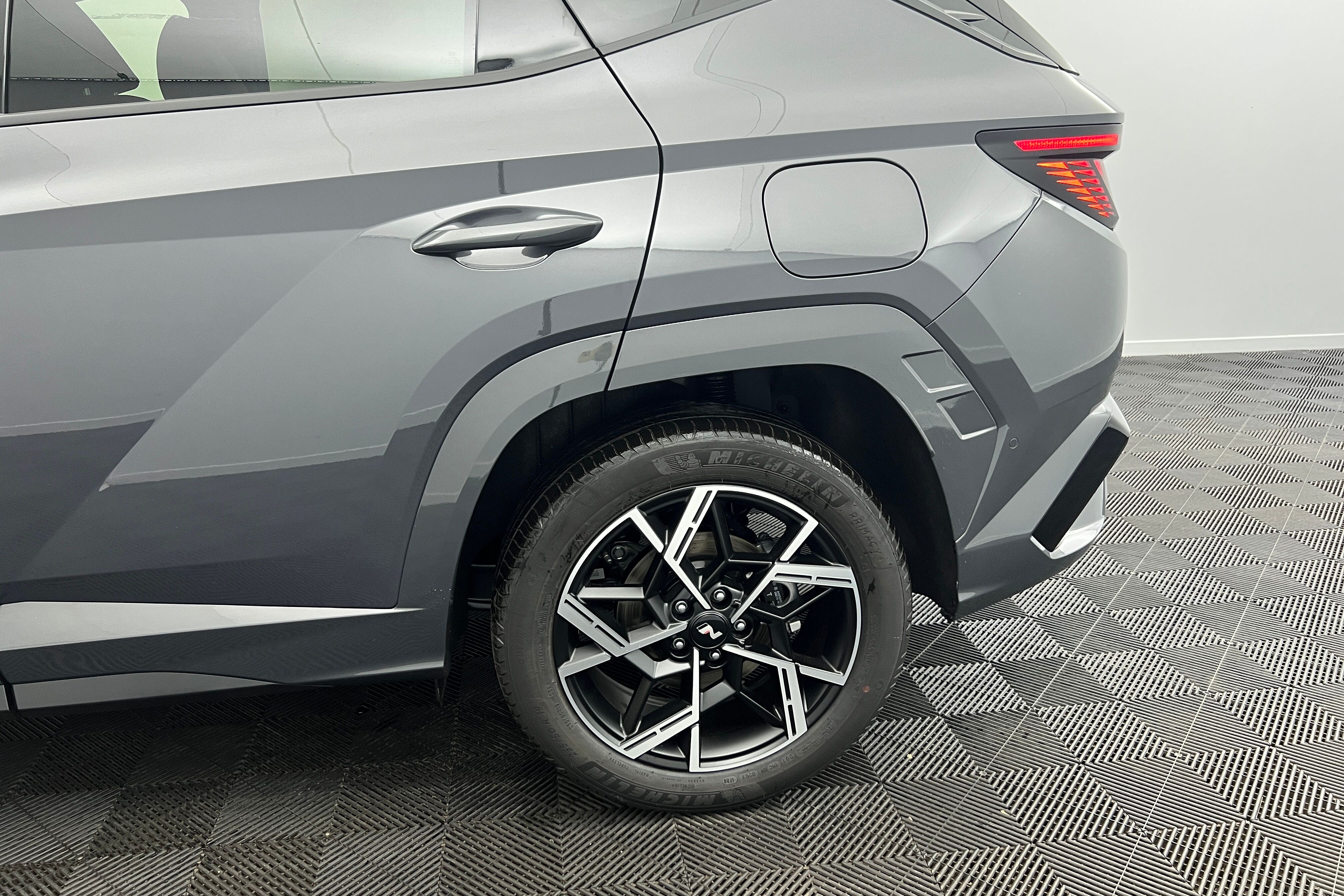 HYUNDAI Tucson SUV Hybride — photo 19