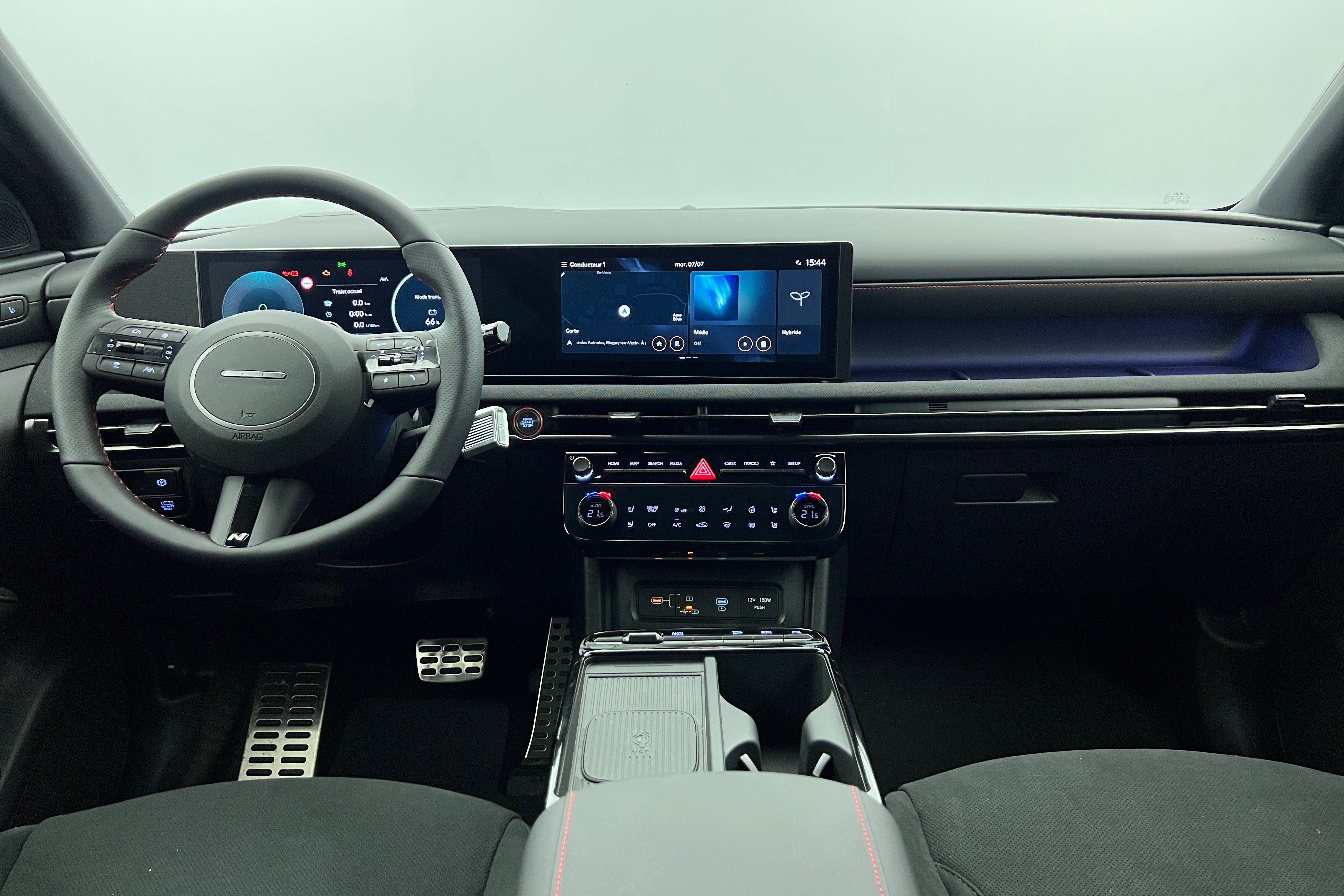 HYUNDAI Tucson SUV Hybride — photo 8