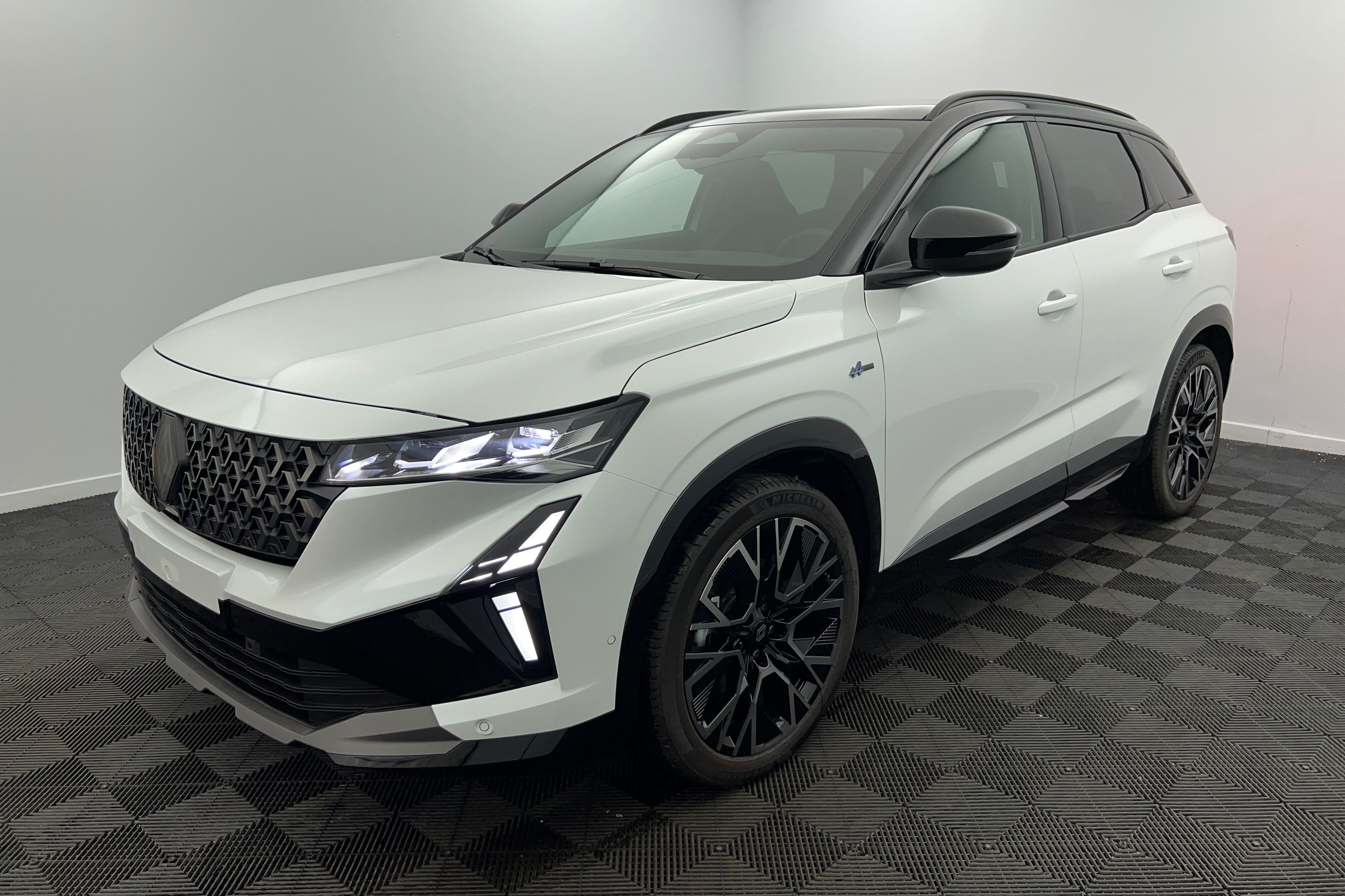 RENAULT Austral SUV Hybride