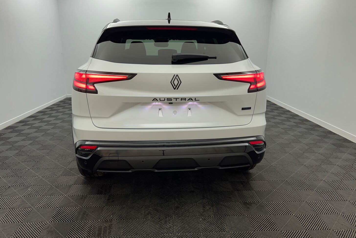 RENAULT Austral SUV Hybride Essence
