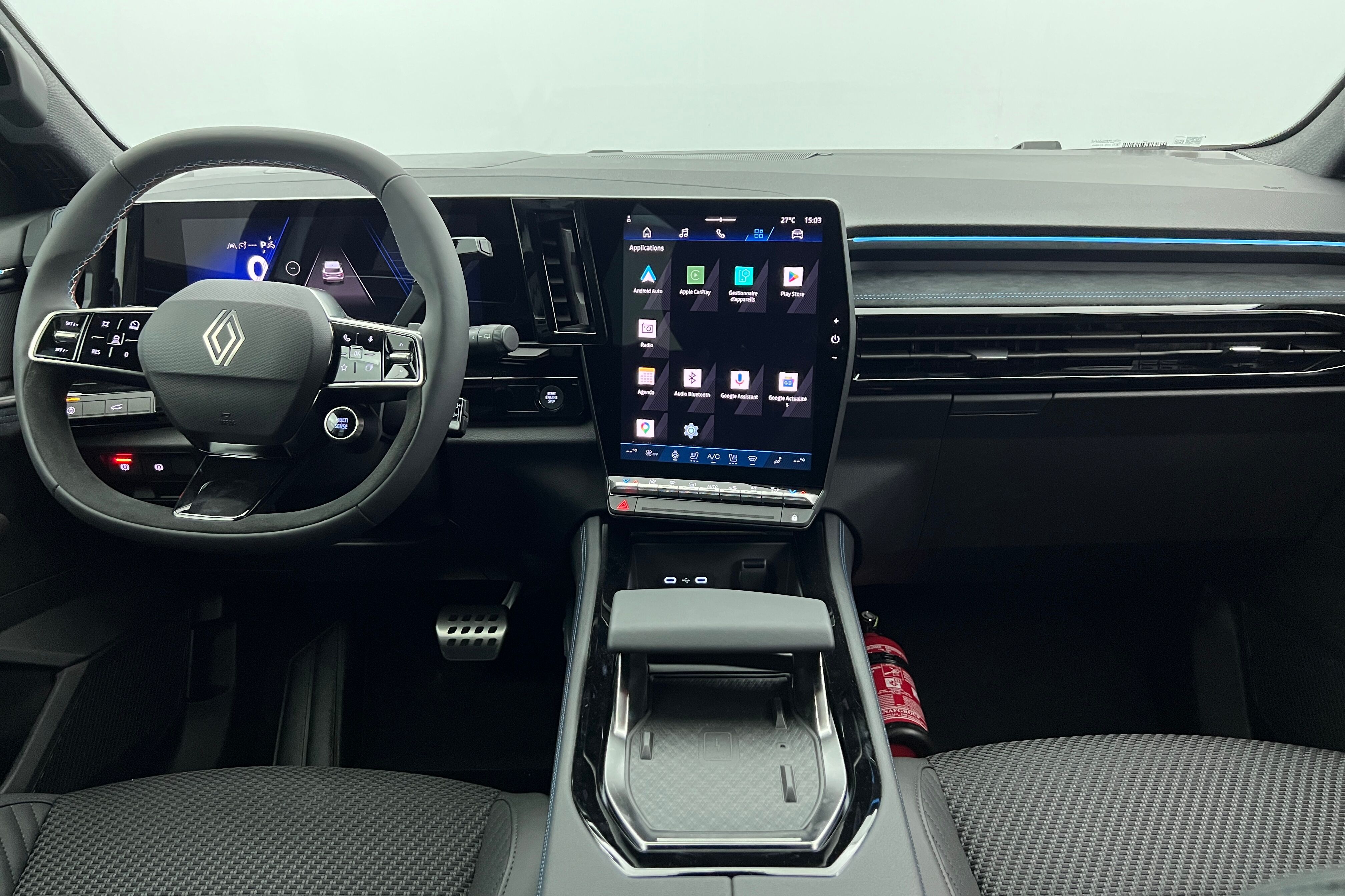 RENAULT Austral SUV Hybride — photo 8
