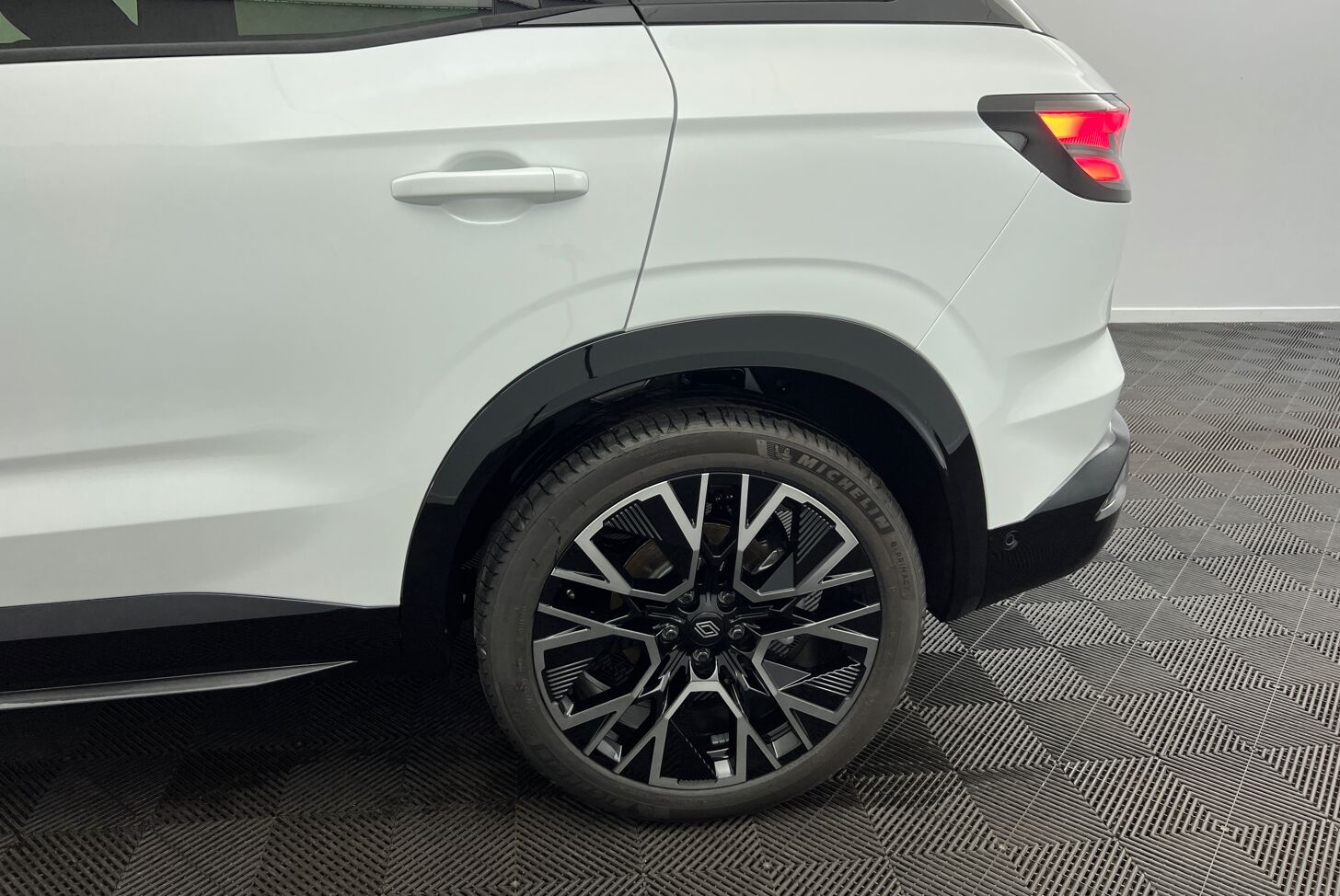 RENAULT Austral SUV Hybride Essence