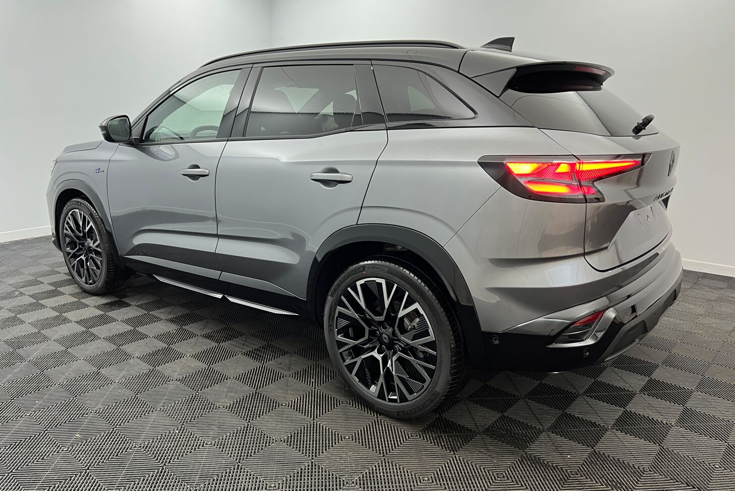 RENAULT Austral SUV Hybride Essence