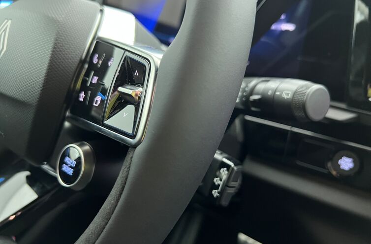 RENAULT Austral SUV Hybride Essence