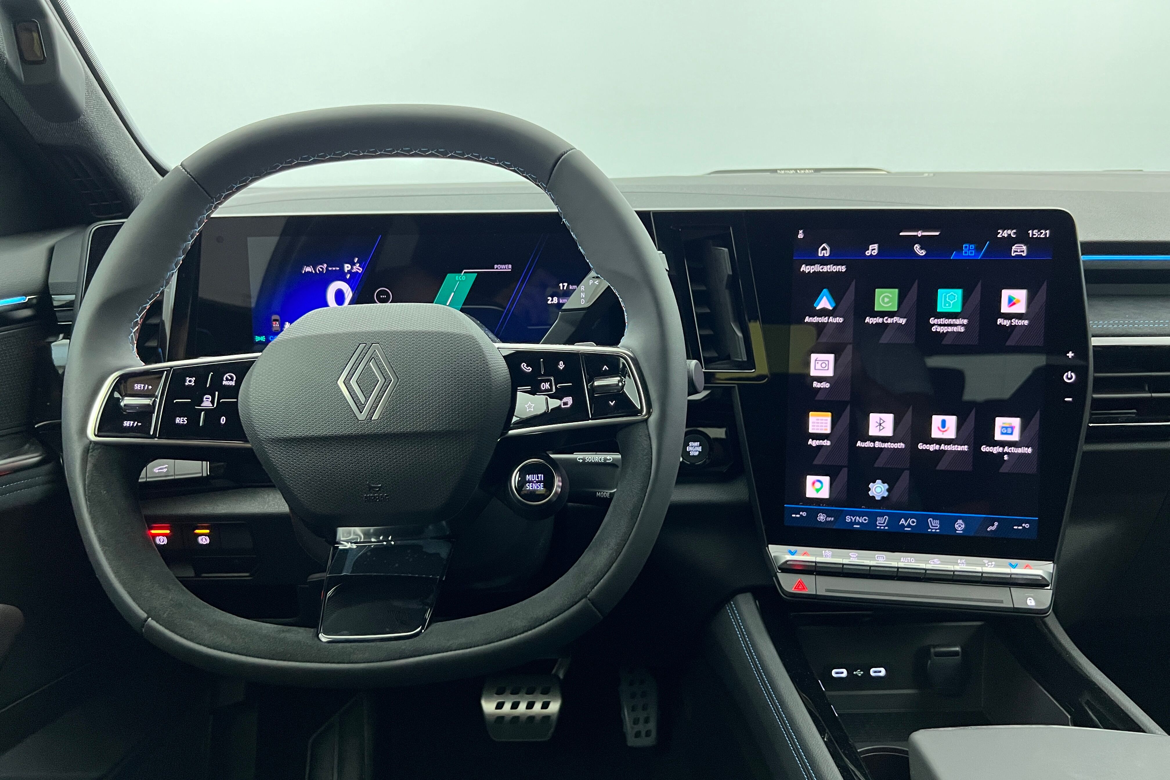 RENAULT Austral SUV Hybride — photo 7