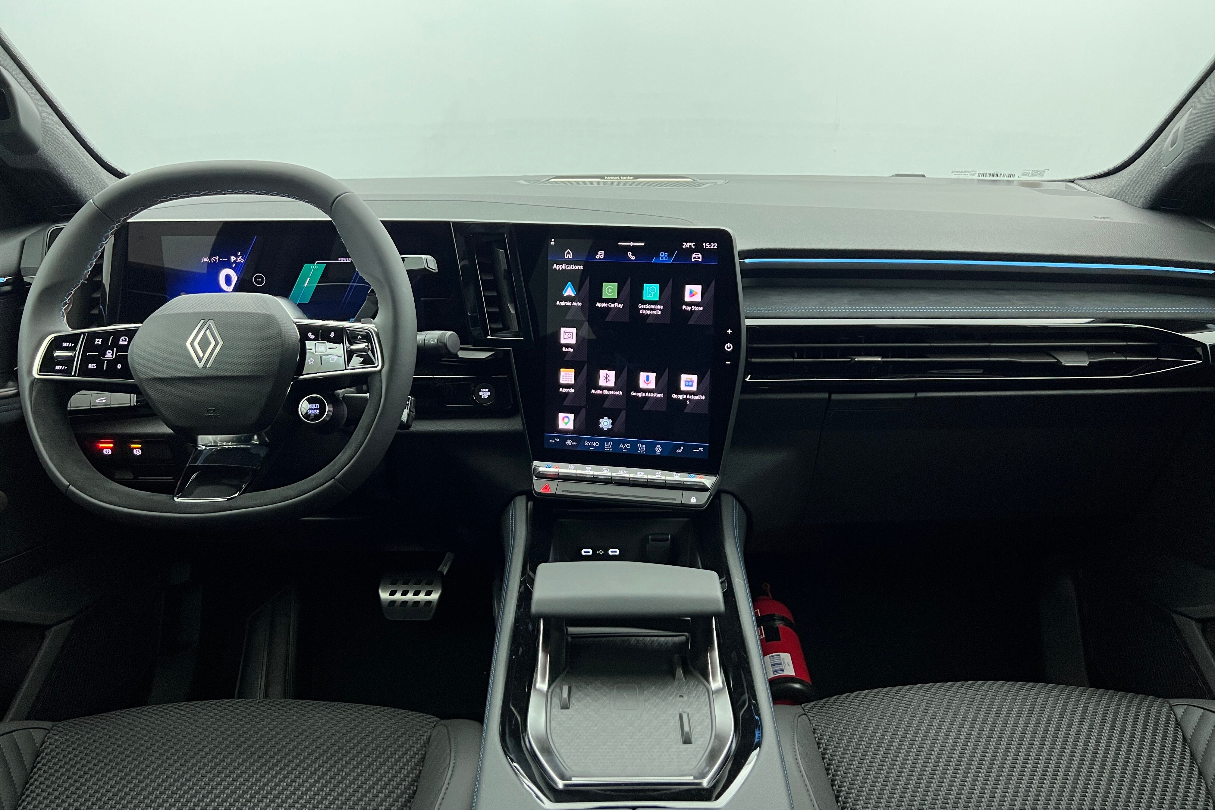 RENAULT Austral SUV Hybride — photo 8