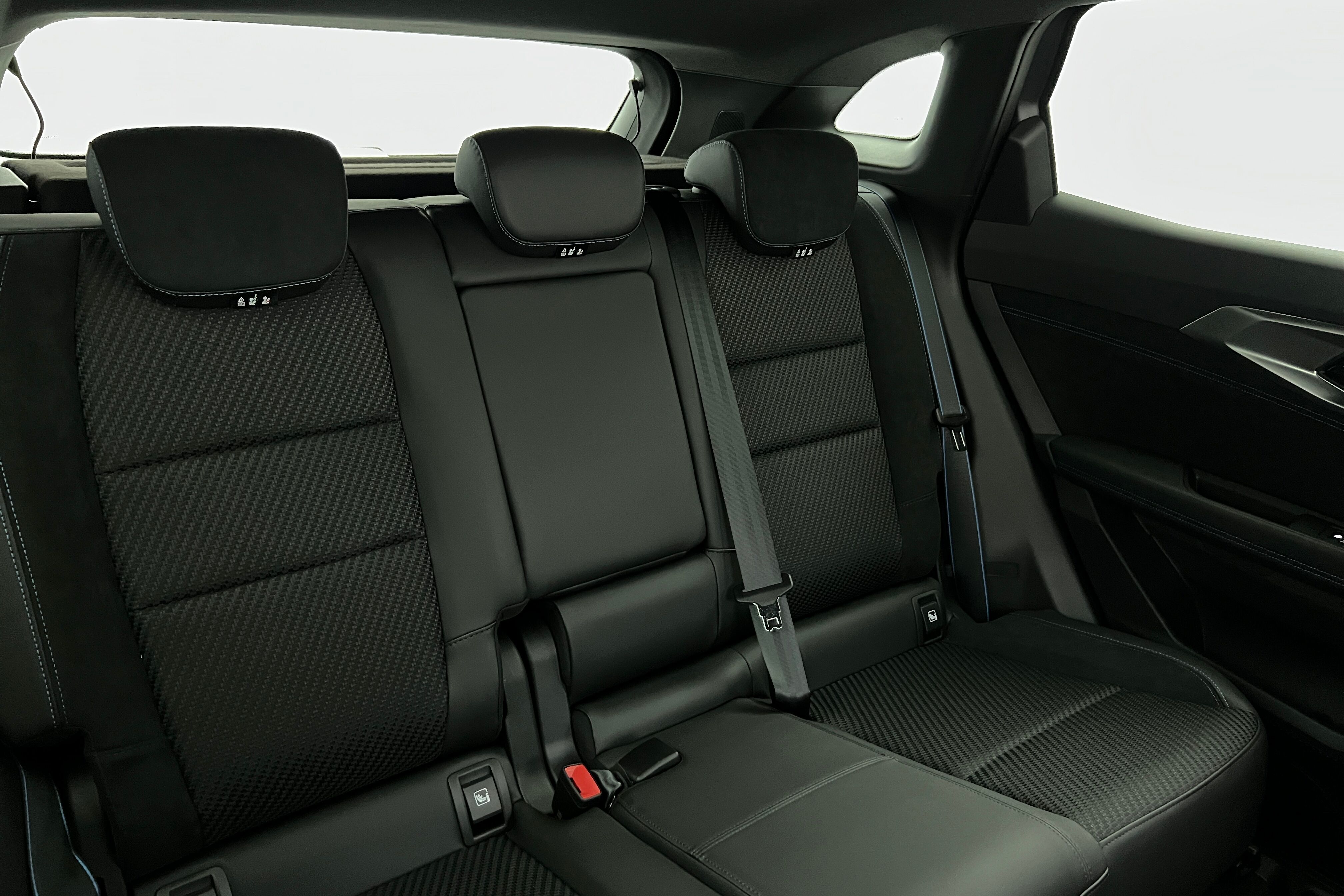 RENAULT Austral SUV Hybride — photo 14