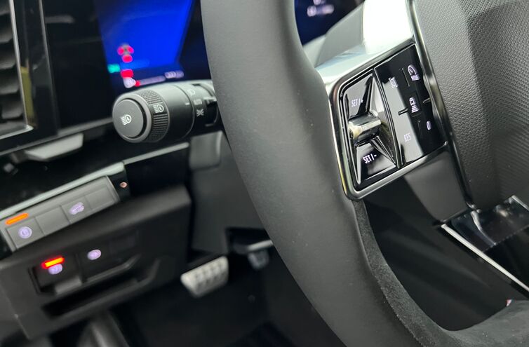 RENAULT Austral SUV Hybride Essence
