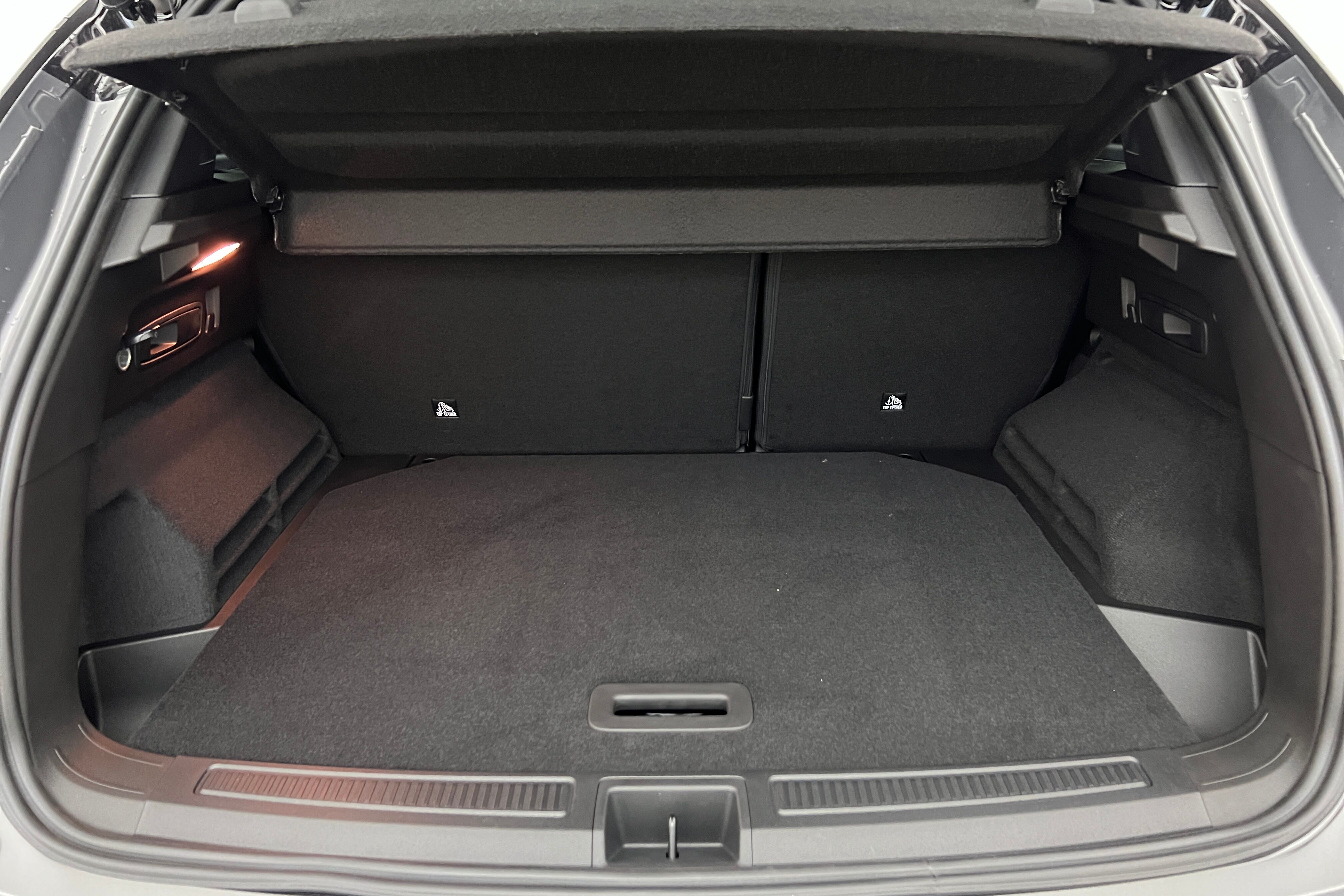 RENAULT Austral SUV Hybride — photo 18