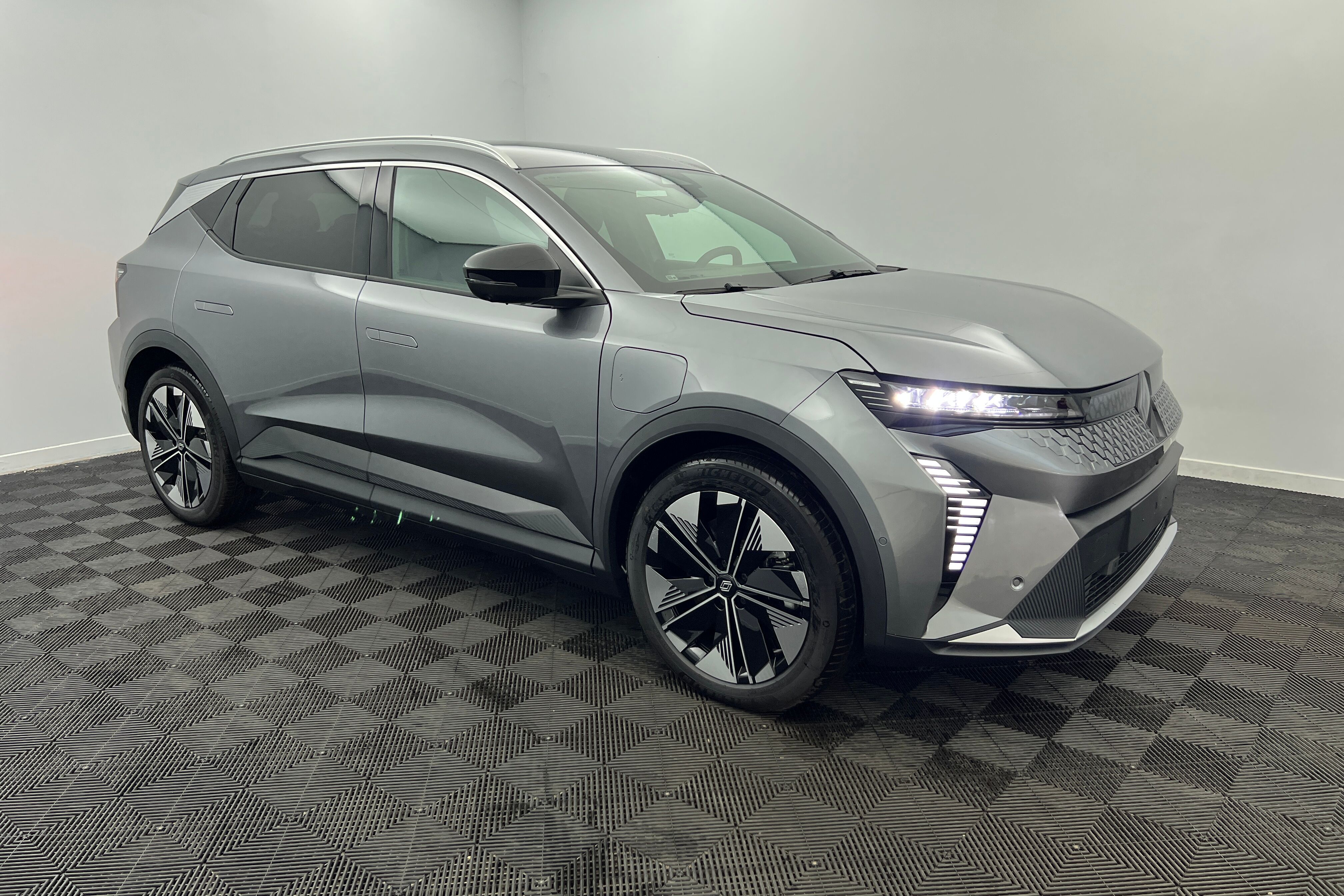 RENAULT Scenic SUV Electrique — photo 3