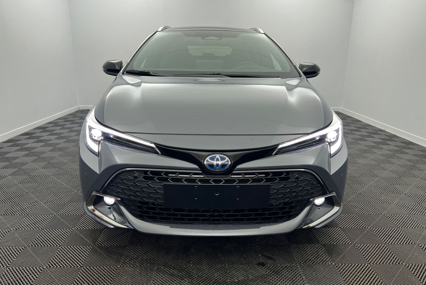 TOYOTA Corolla Touring Sports Break Hybride Essence
