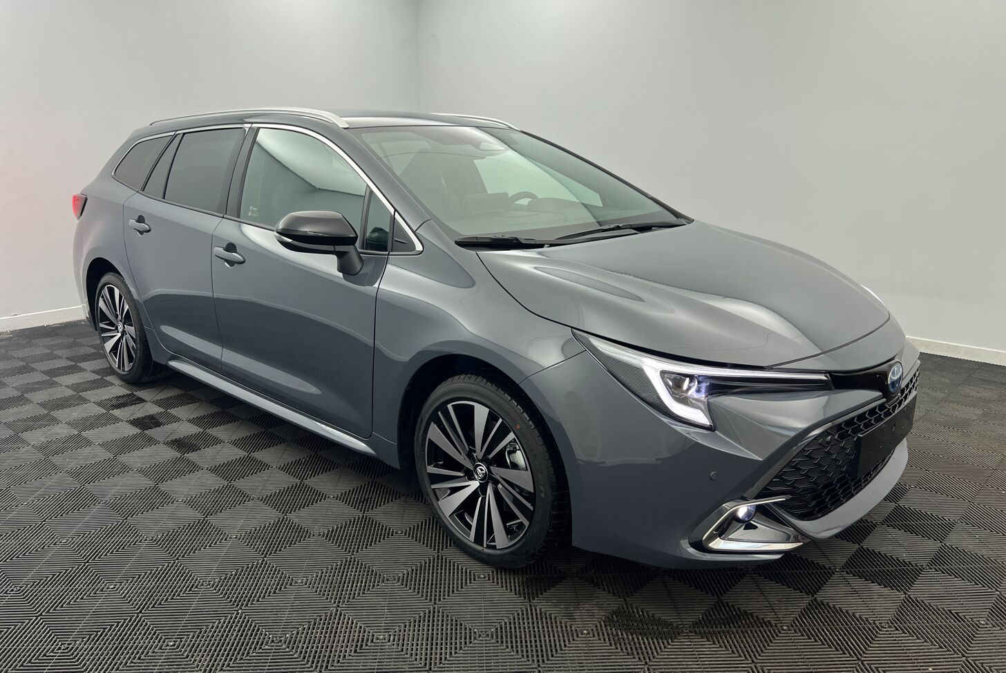 TOYOTA Corolla Touring Sports Break Hybride Essence