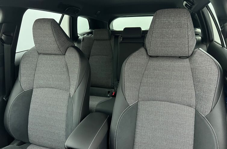 TOYOTA Corolla Touring Sports Break Hybride Essence