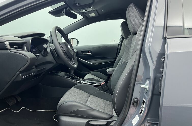 TOYOTA Corolla Touring Sports Break Hybride Essence
