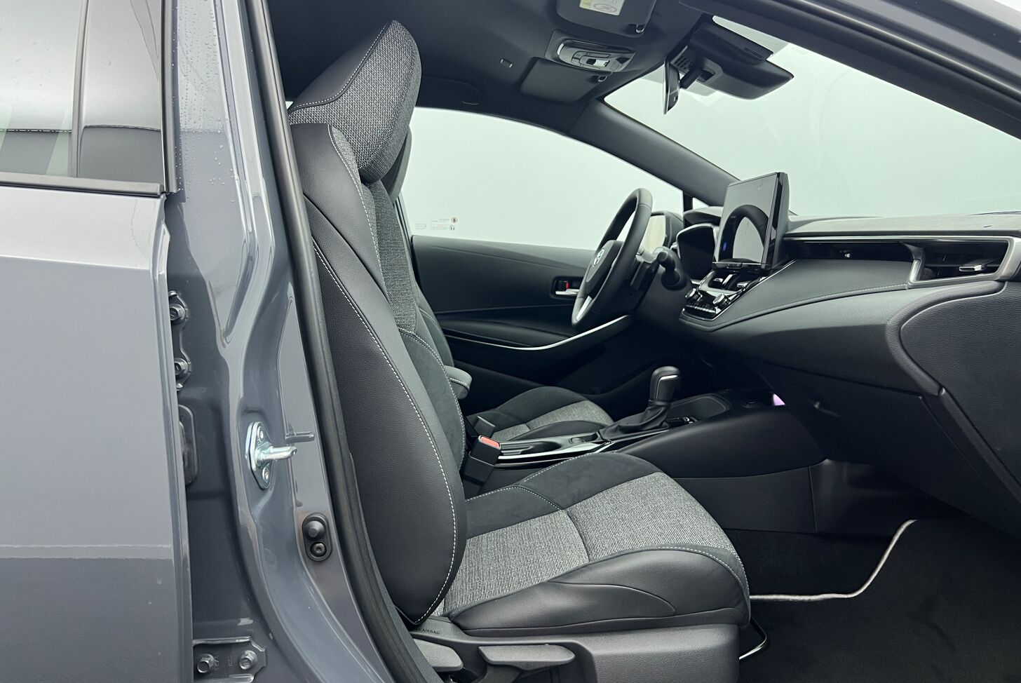TOYOTA Corolla Touring Sports Break Hybride Essence