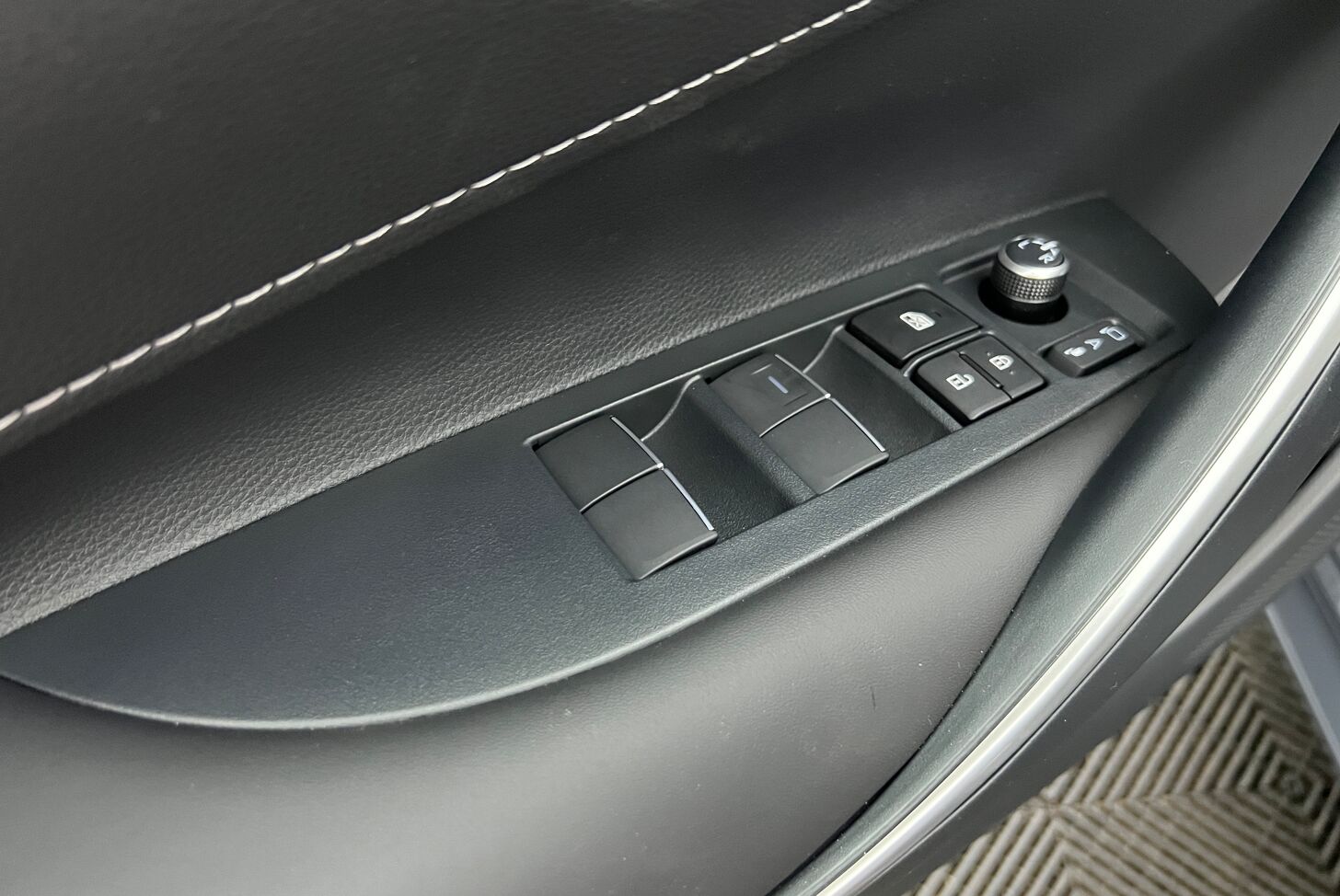 TOYOTA Corolla Touring Sports Break Hybride Essence