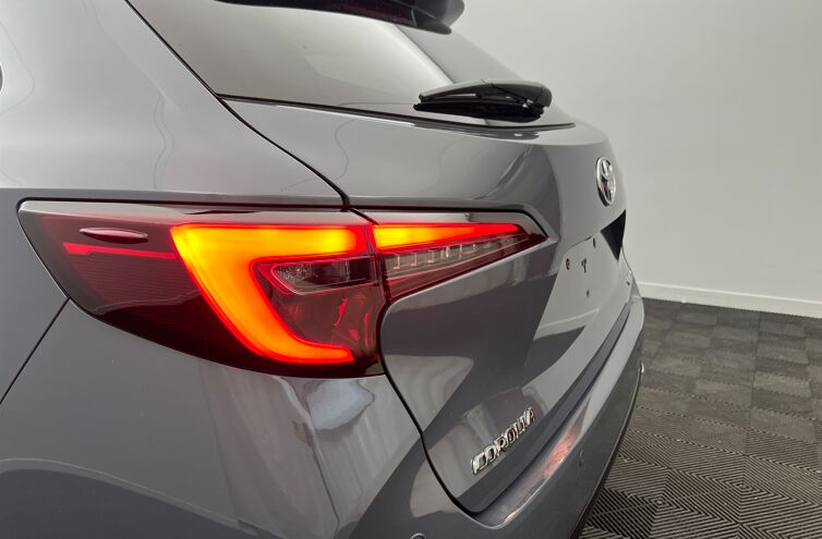 TOYOTA Corolla Touring Sports Break Hybride Essence