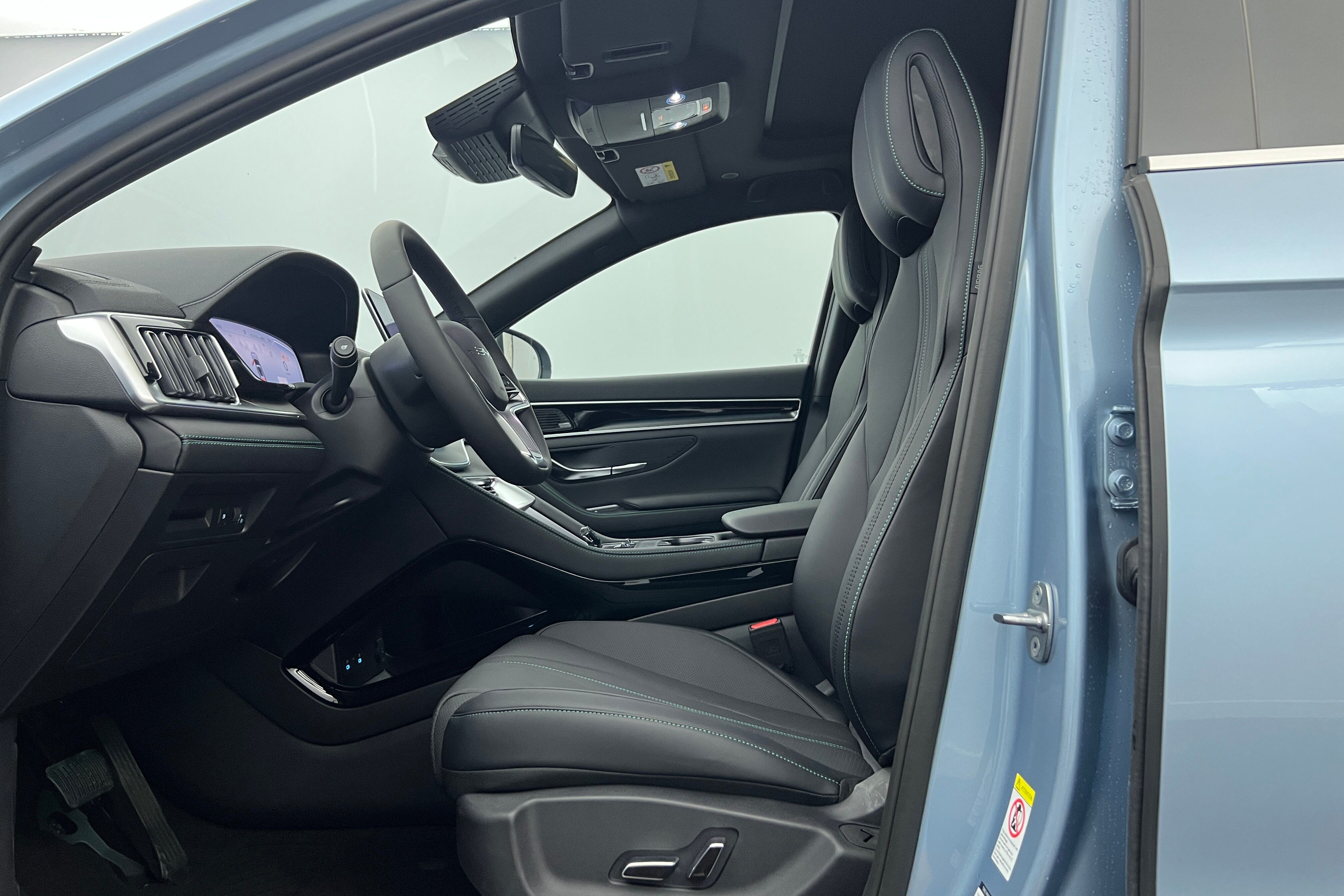 BYD SEAL U SUV Hybride rechargeable — photo 12
