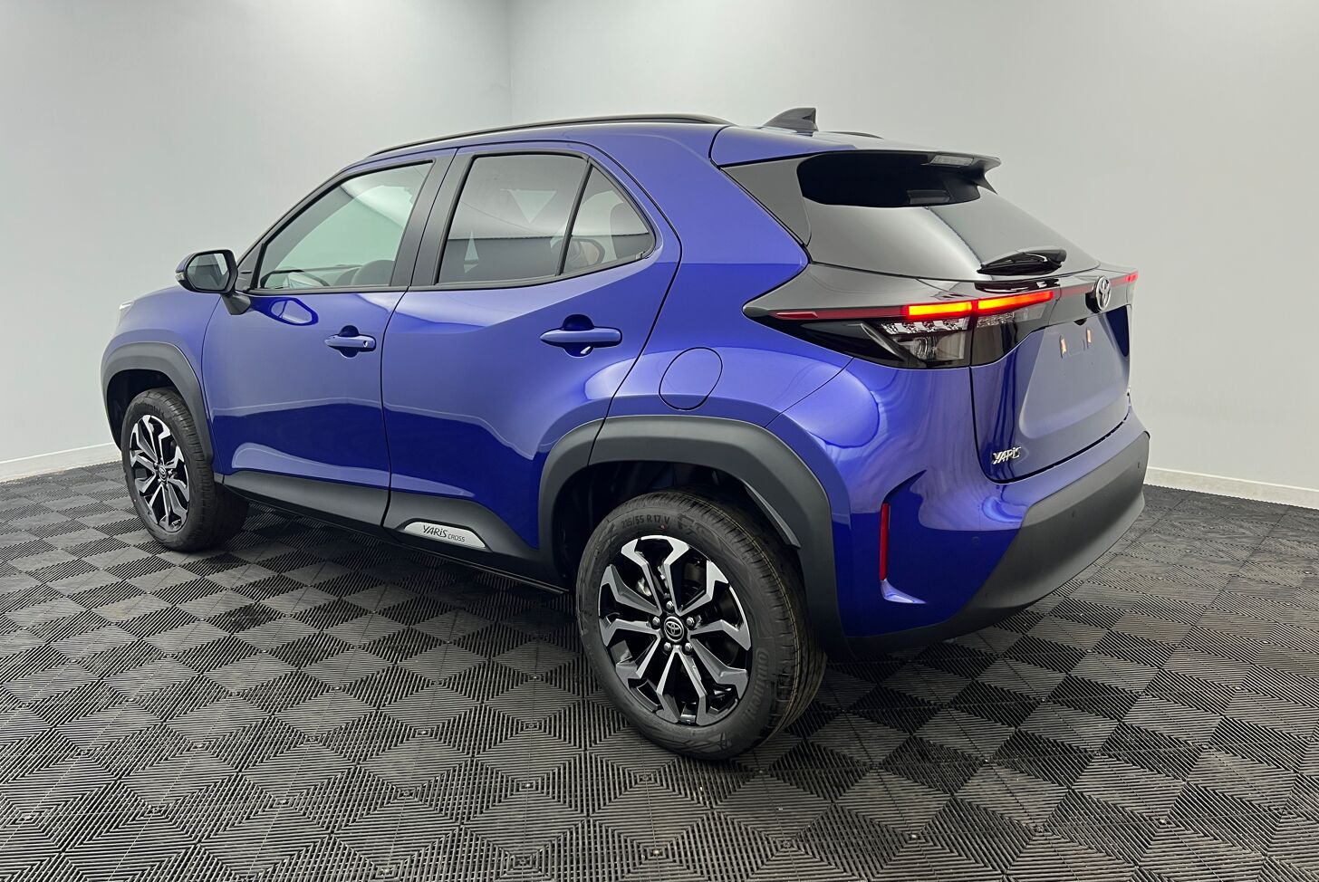 TOYOTA Yaris Cross SUV Hybride Essence