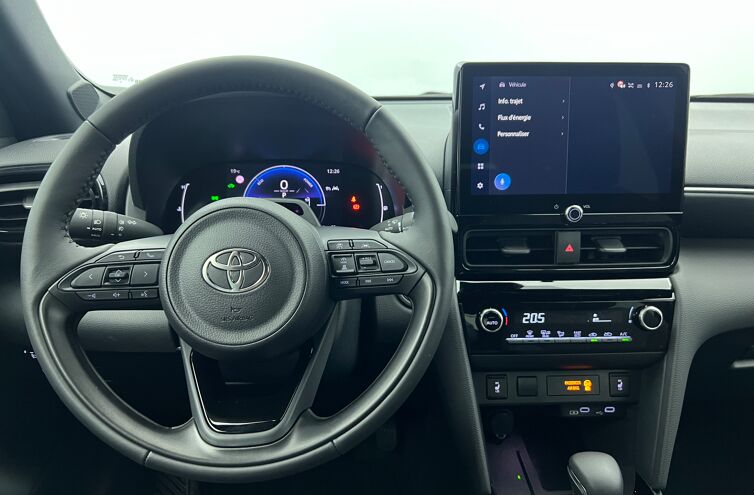TOYOTA Yaris Cross SUV Hybride Essence