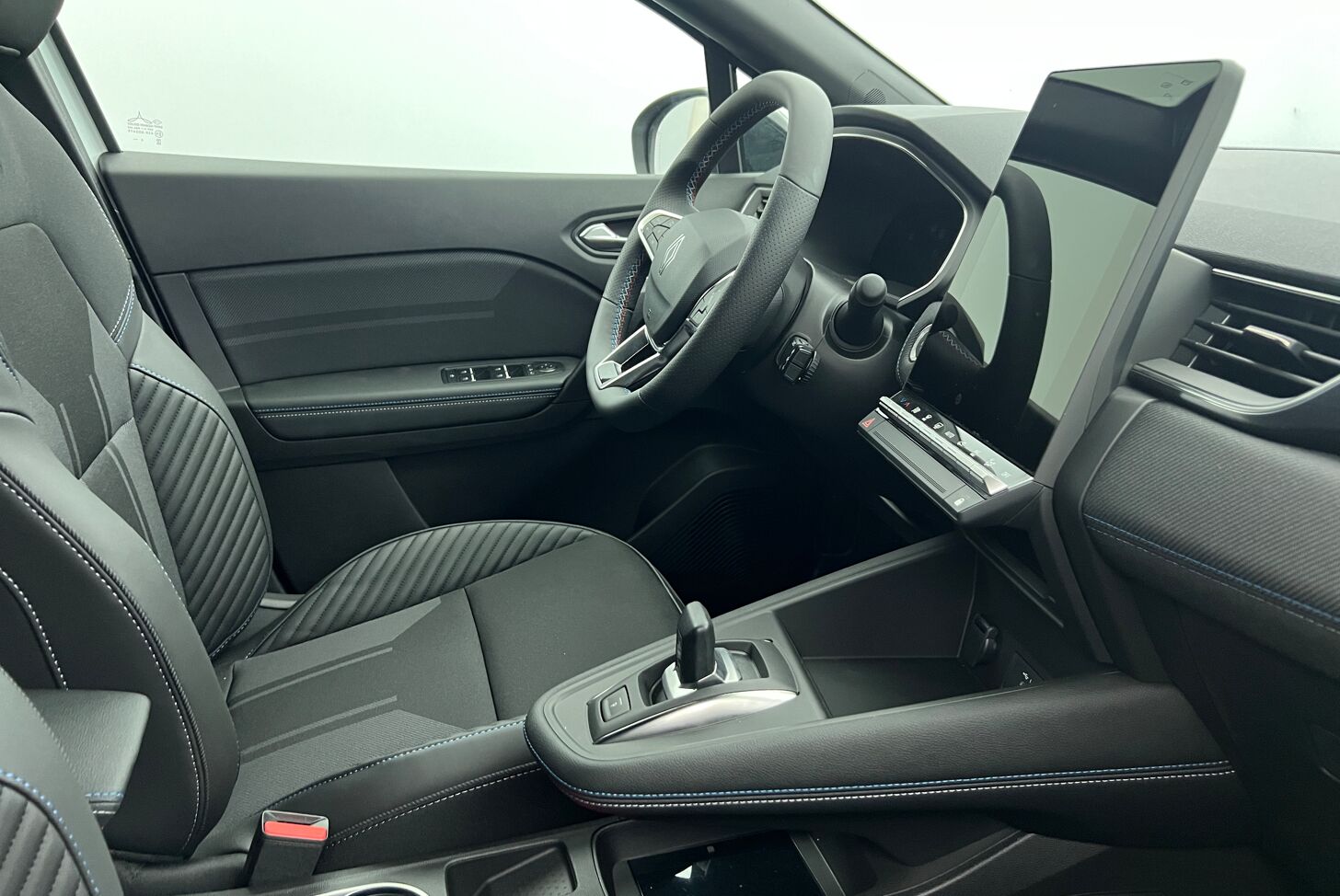 RENAULT Captur SUV Hybride Essence