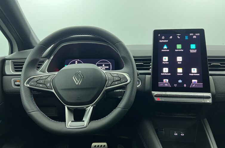 RENAULT Captur SUV Hybride Essence
