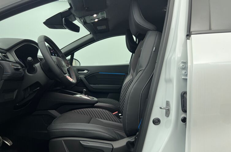 RENAULT Captur SUV Hybride Essence