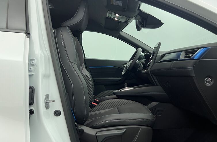 RENAULT Captur SUV Hybride Essence