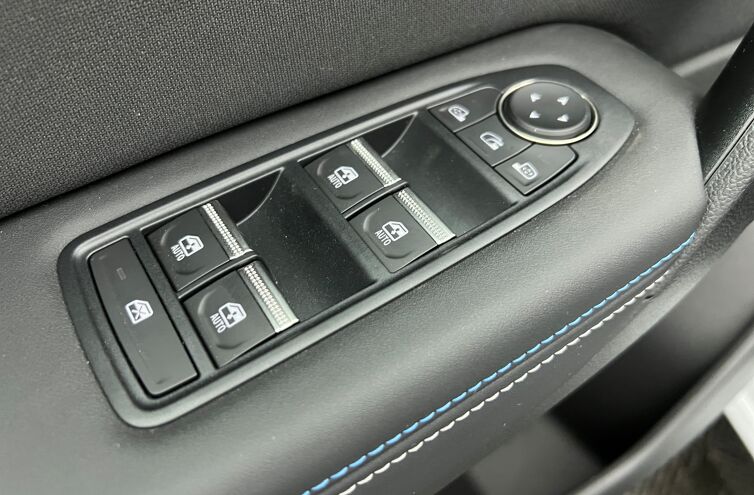 RENAULT Captur SUV Hybride Essence