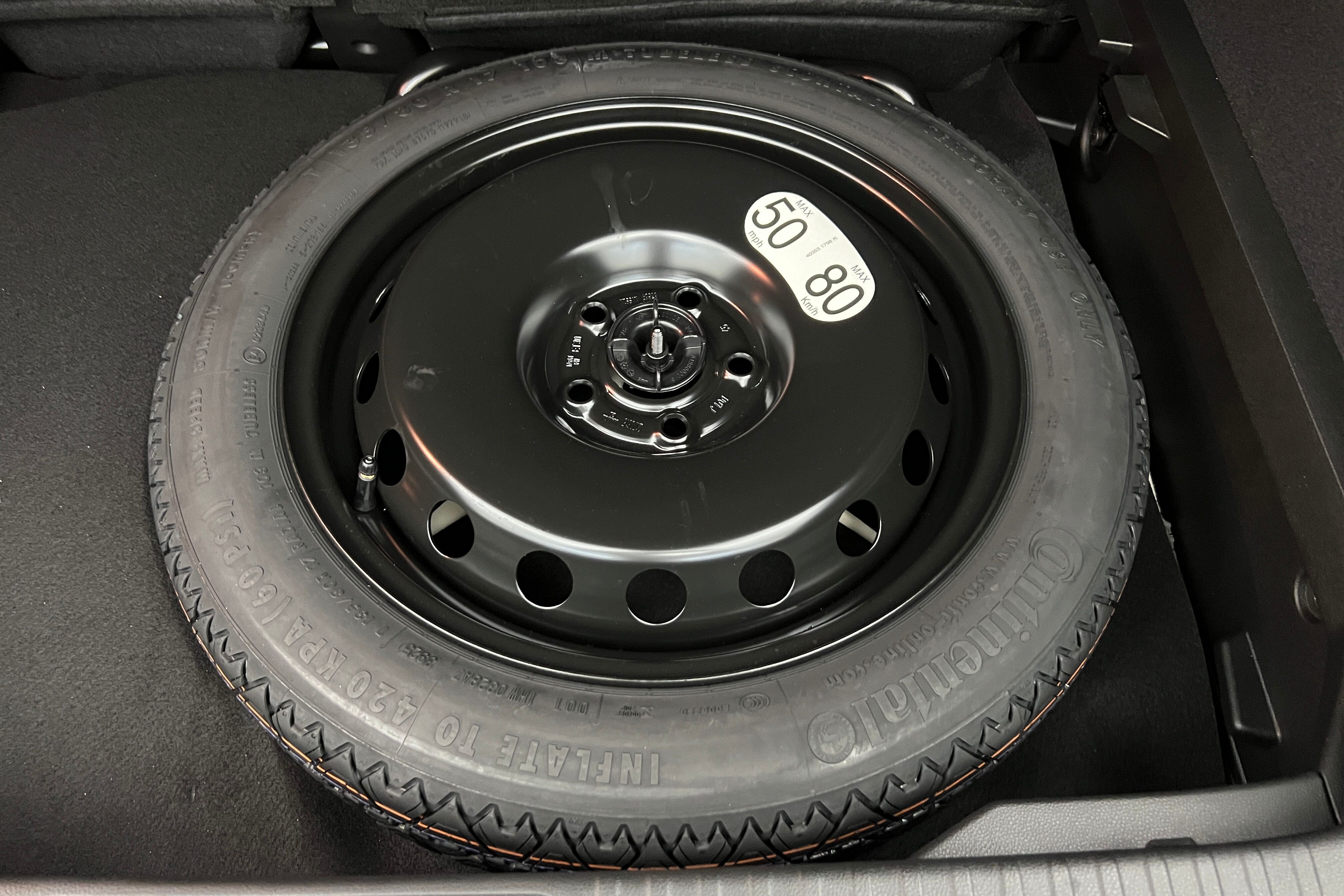 RENAULT Captur SUV Hybride — photo 21