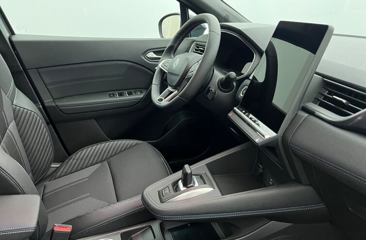 RENAULT Captur SUV Hybride Essence