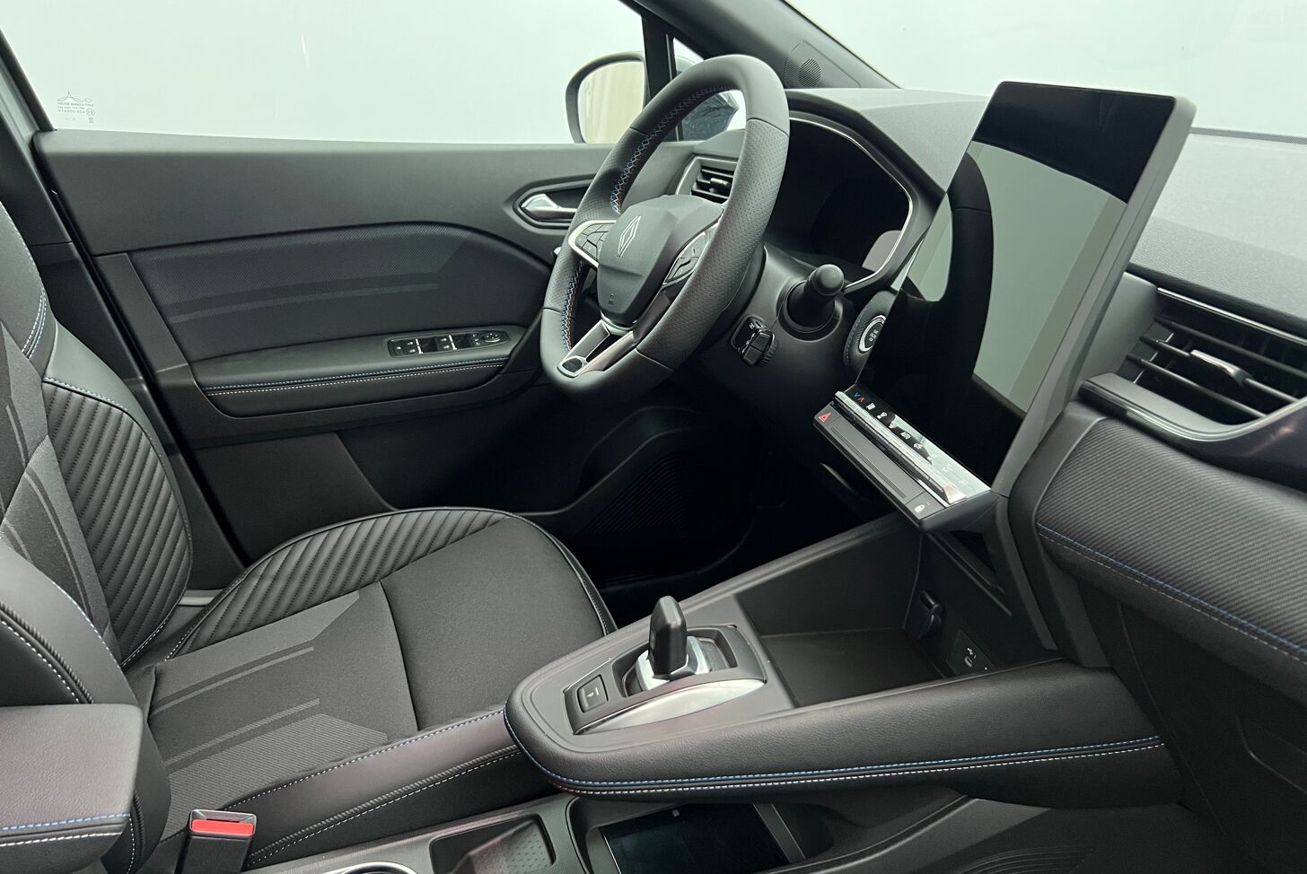 RENAULT Captur SUV Hybride Essence