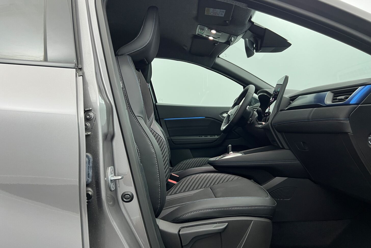 RENAULT Captur SUV Hybride Essence
