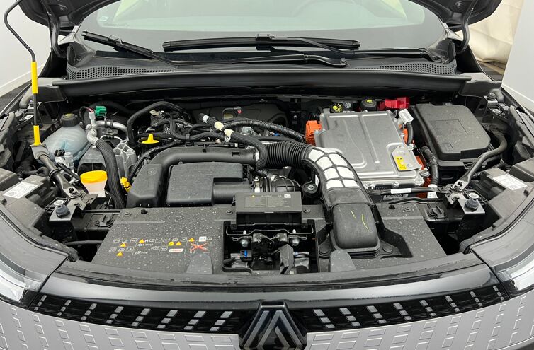 RENAULT Captur SUV Hybride Essence