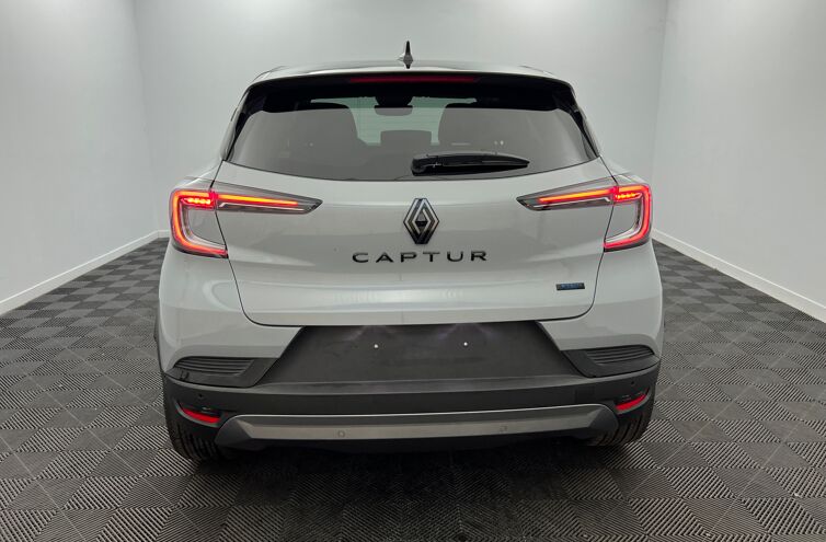 RENAULT Captur SUV Hybride Essence
