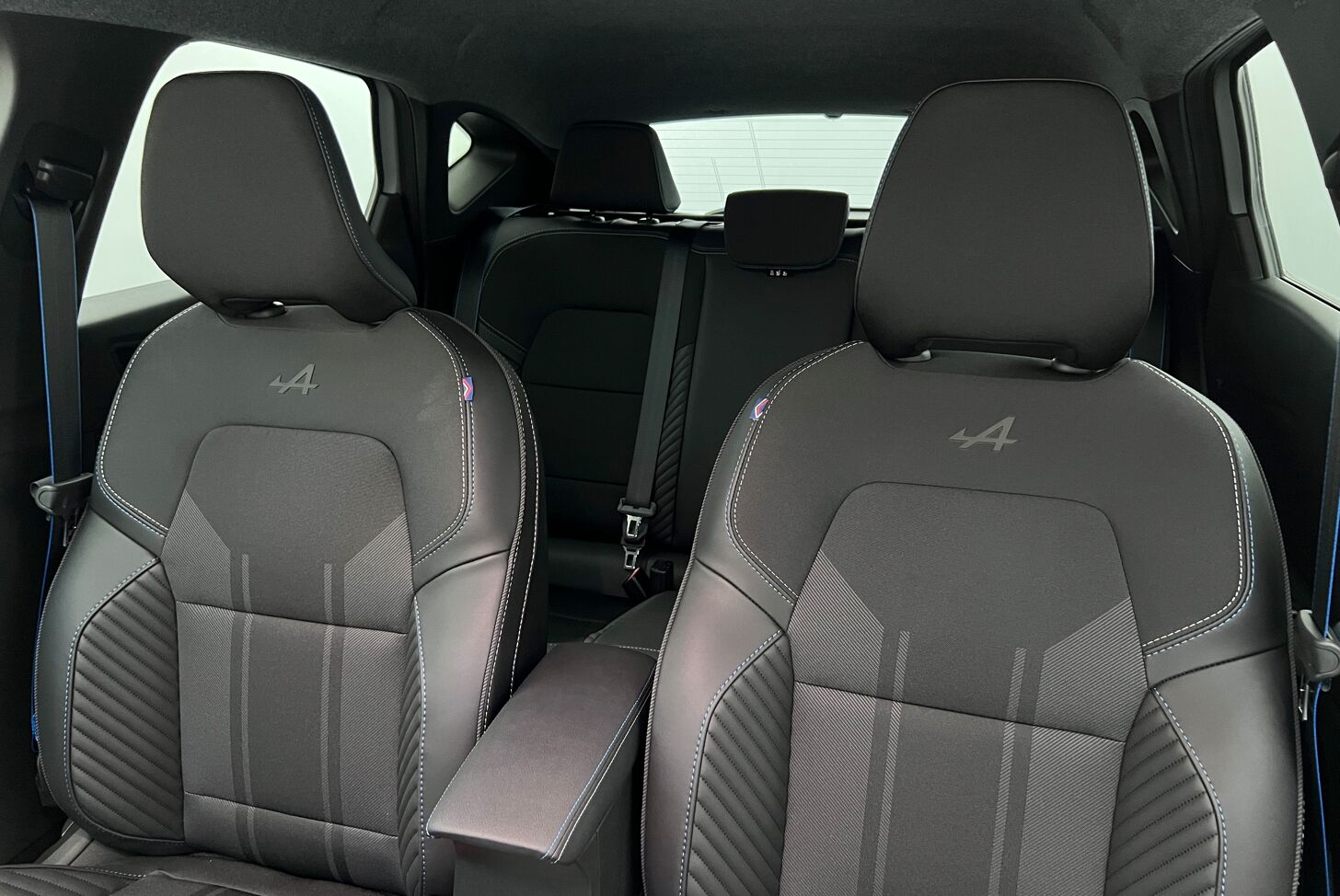 RENAULT Captur SUV Hybride Essence