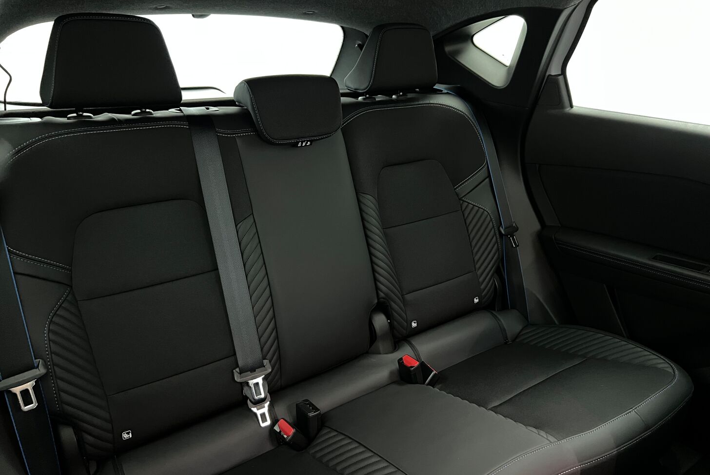 RENAULT Captur SUV Hybride Essence